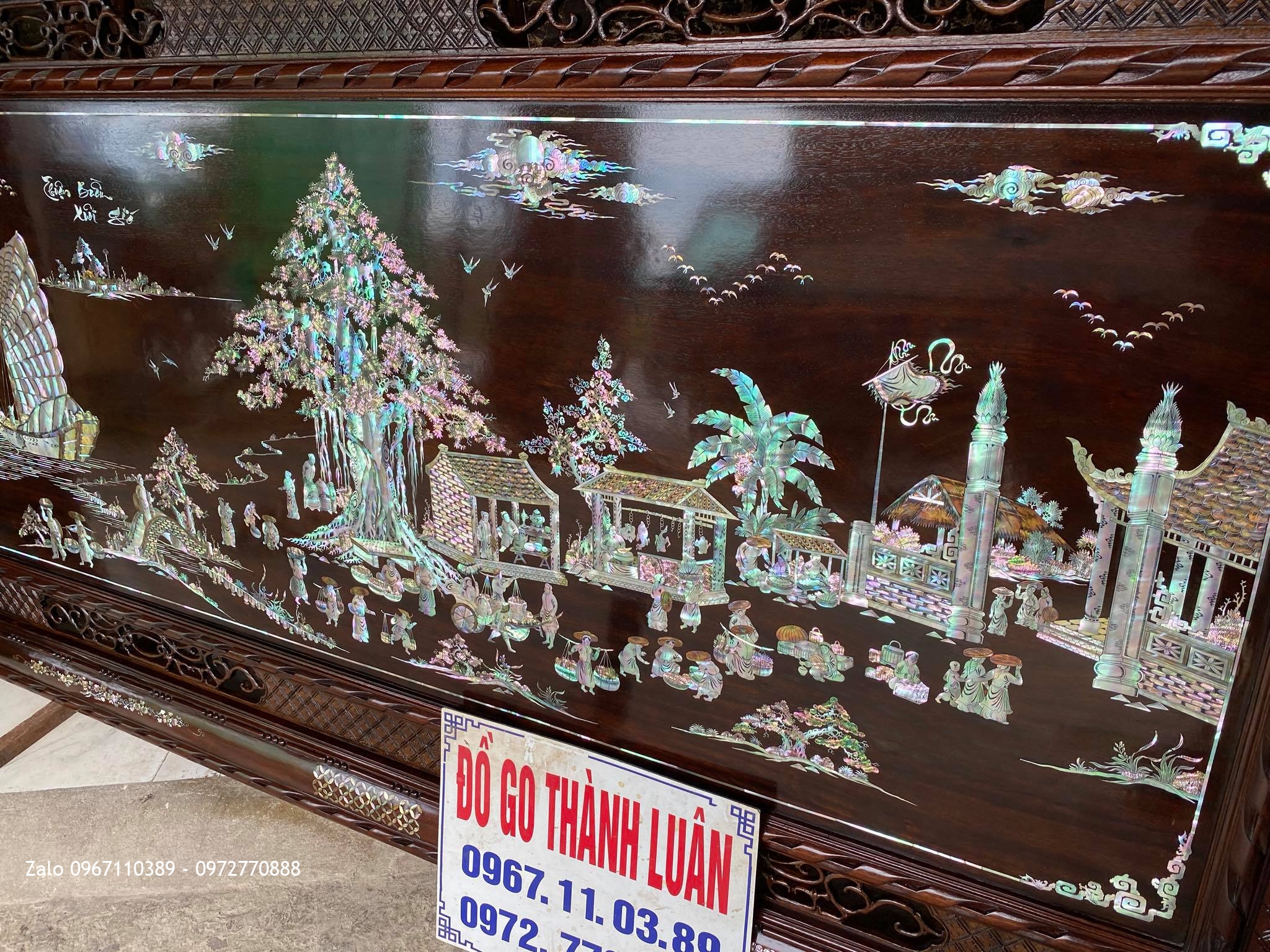 tranh chợ quê và thuận buồm xuôi gió khảm ốc singapo