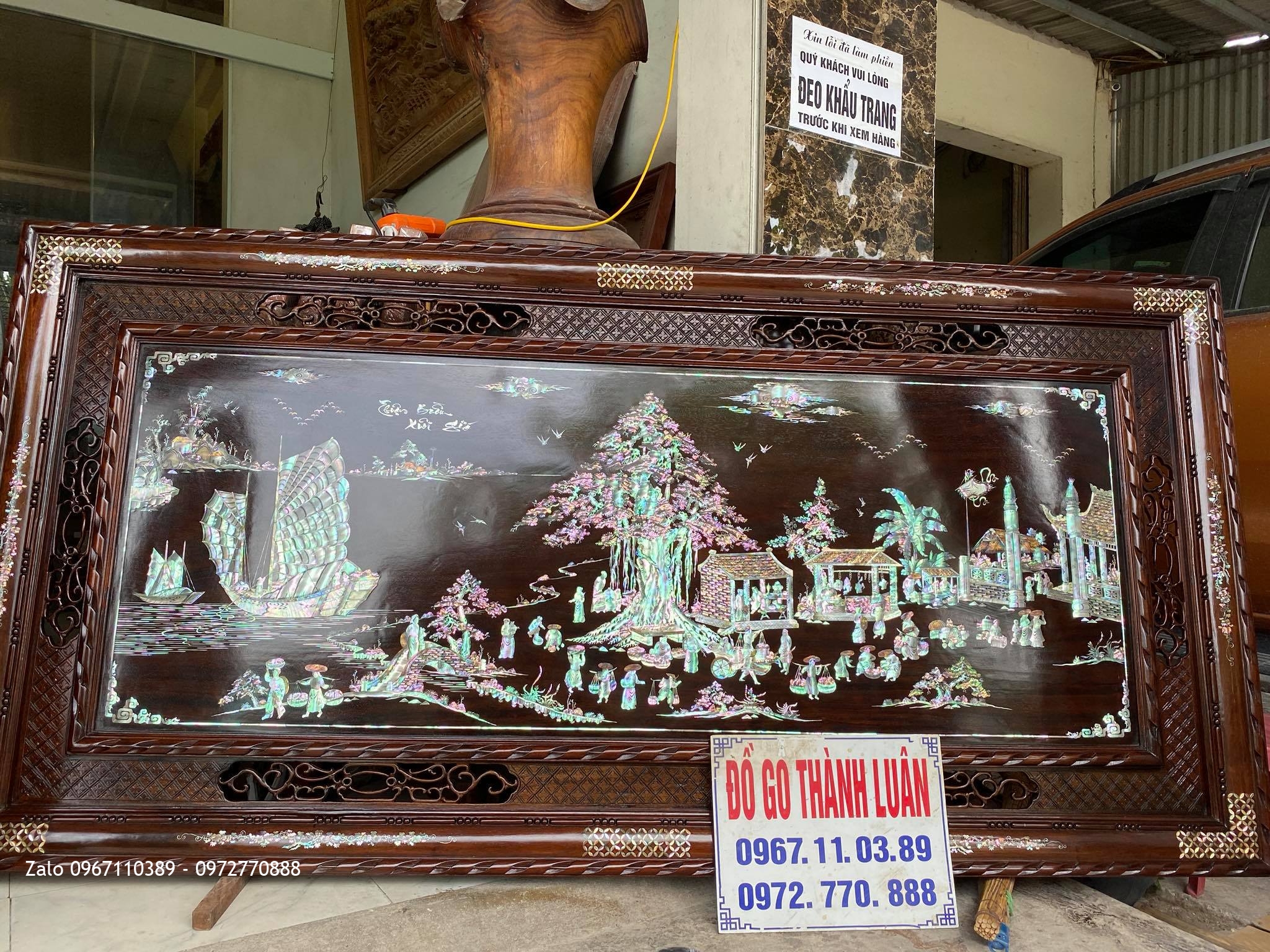 tranh chợ quê và thuận buồm xuôi gió khảm ốc singapo: