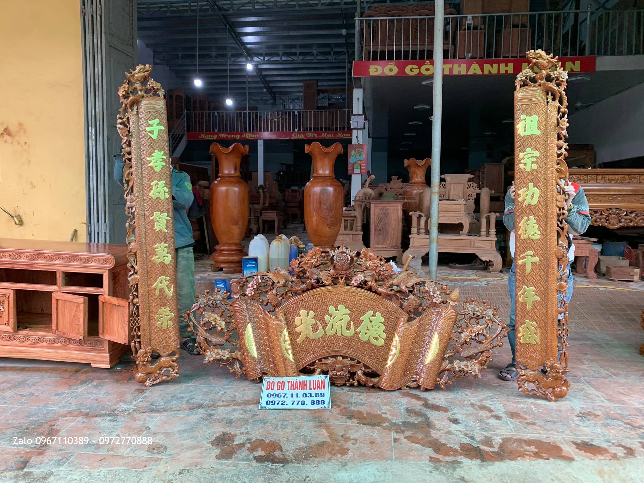 Cuốn Thư Câu Đối Gỗ Gõ Chữ Dát Vàng 9999. C Chiến Từ Sơn Bắc Ninh