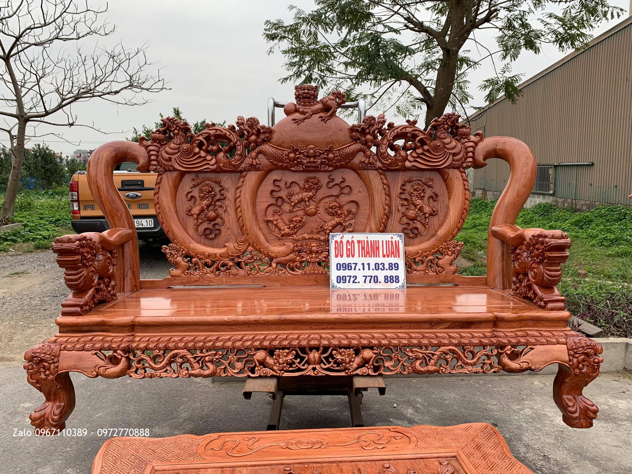 Bộ Bàn Ghế Nghê Bảo Đỉnh Gỗ Hương Đá Cột 12 Chân 14 Gồm 10 Món Siêu Khủng