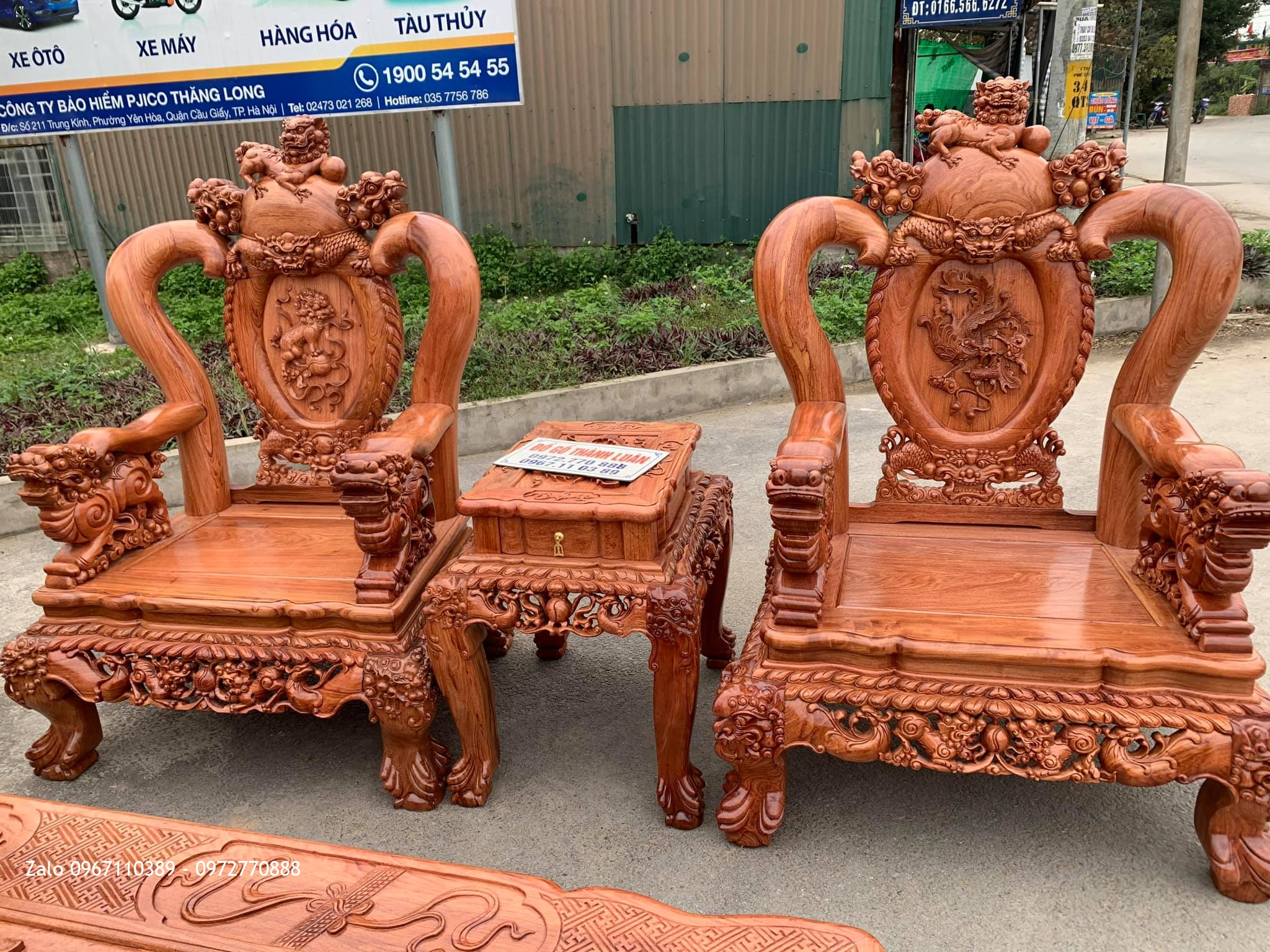 Bộ Bàn Ghế Nghê Bảo Đỉnh Gỗ Hương Đá Cột 12 Chân 14 Gồm 10 Món Siêu Khủng,