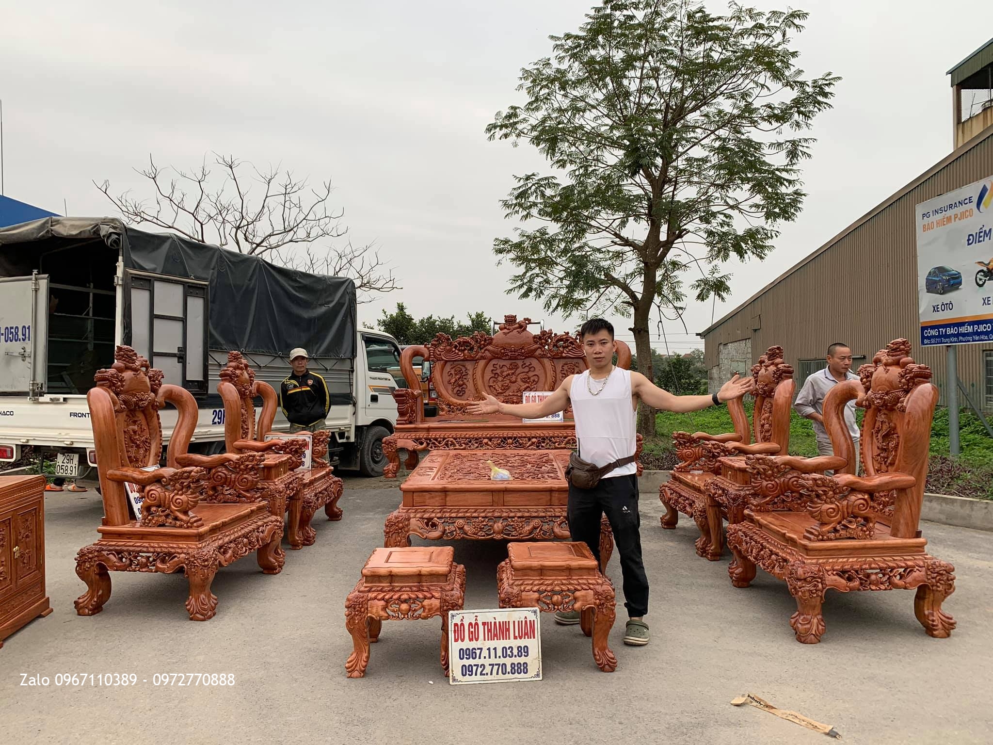 Bộ Bàn Ghế Nghê Bảo Đỉnh Gỗ Hương Đá Cột 12 Chân 14 Gồm 10 Món Siêu Khủng