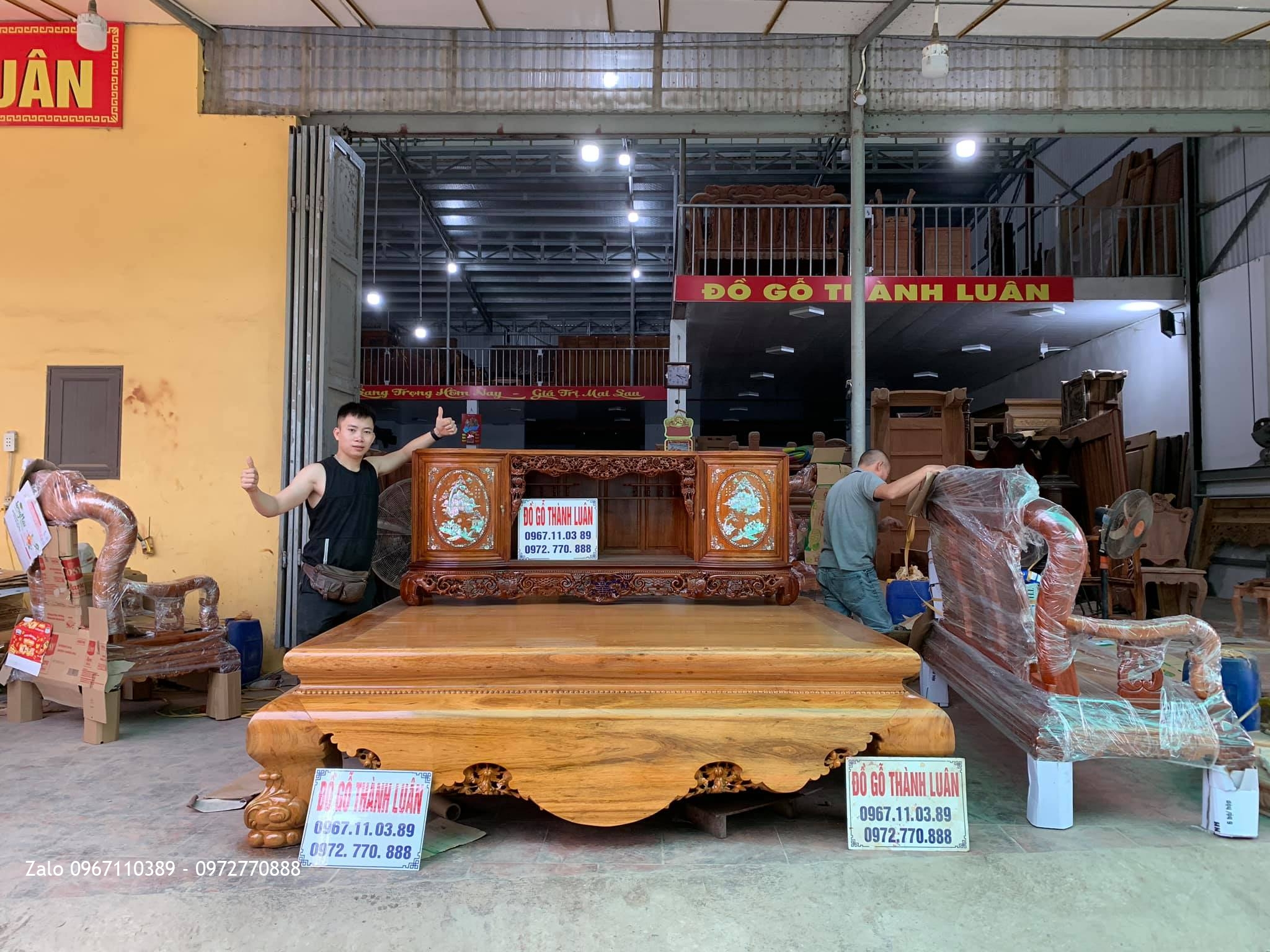 Sập Gụ Tủ Chè (sap gu tu che) cho gia đình cô chú đến từ thôn Hưng Định xã Sầm Dương huyện Sơn Dương tỉnh Tuyên Quang