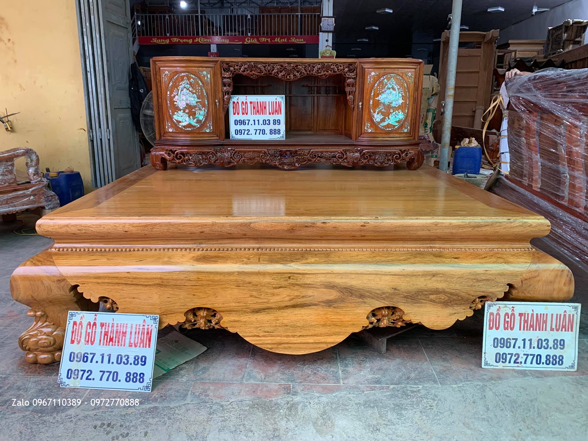 Sập Gụ Tủ Chè (sap gu tu che) cho gia đình cô chú đến từ thôn Hưng Định xã Sầm Dương huyện Sơn Dương tỉnh Tuyên Quang