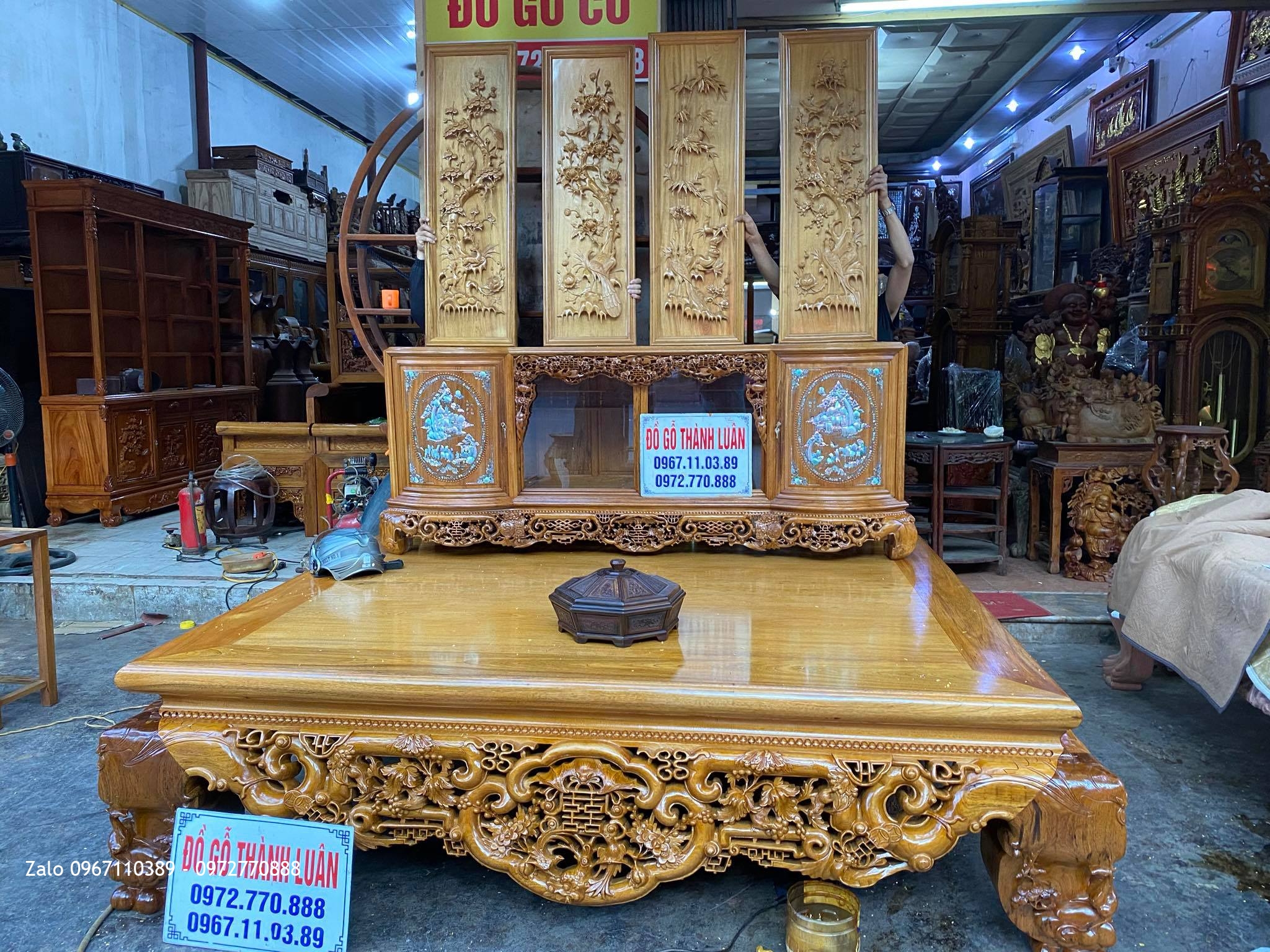 chiếc sập gụ ngũ phúc Tùng Tùng