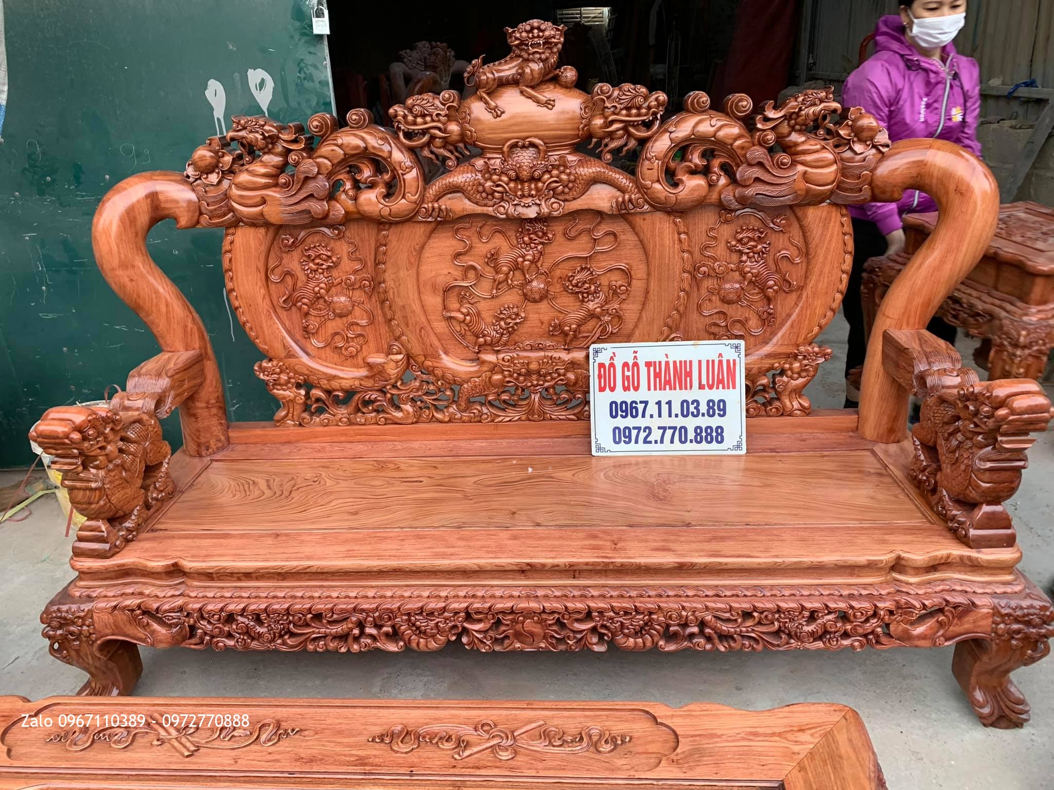 Bộ Bàn Ghế Nghê Bảo Đỉnh Gỗ Hương Đá Vip. C. Giáp Ngũ Thái Thuận Thành Bắc Ninh.