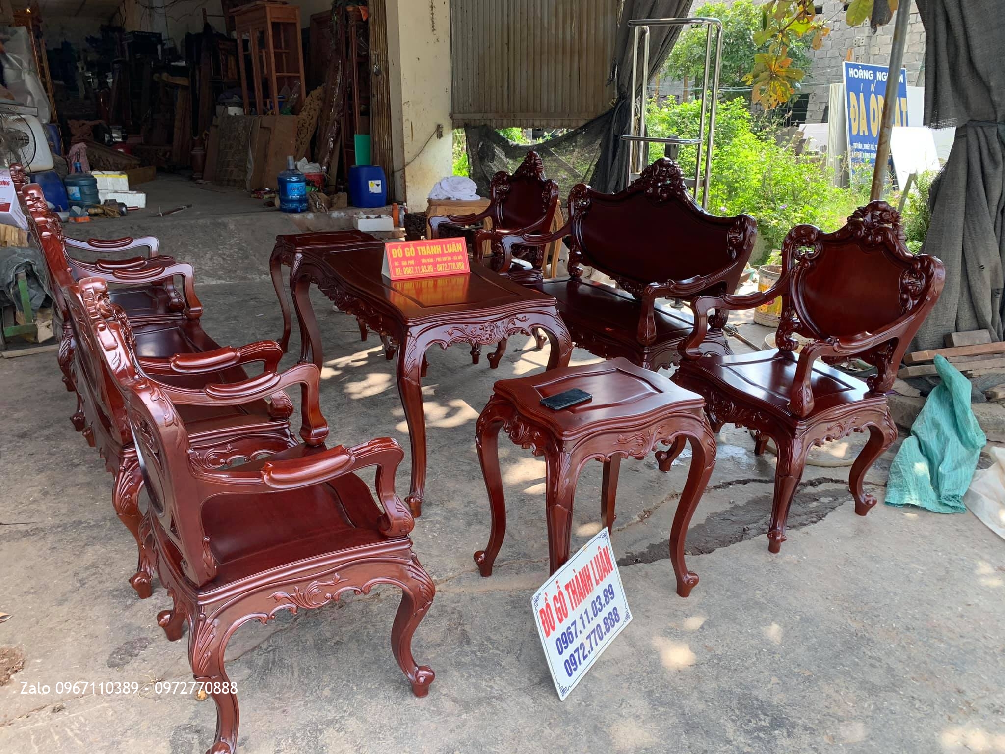 Bộ bàn ghế Lu-i (louis) gỗ Gõ Đỏ 9 món. A Hội Xã Đông, huyện KBang tỉnh Gia Lai..