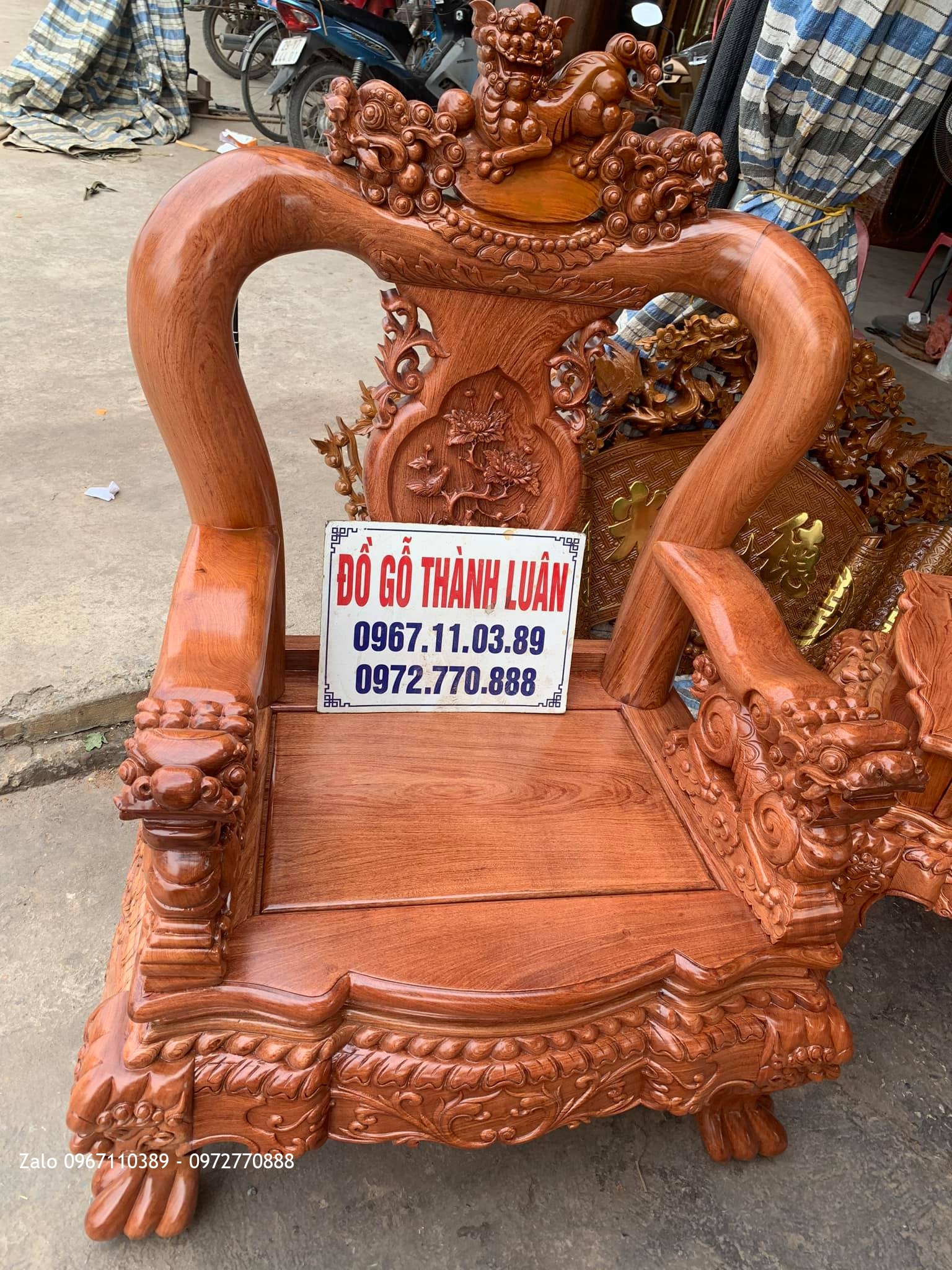 Bộ Bàn Ghế Minh Quốc Nghê Gỗ Hương Đá Yếm Cong Cột 12 Gồm 6 Món Siêu Víp  :  