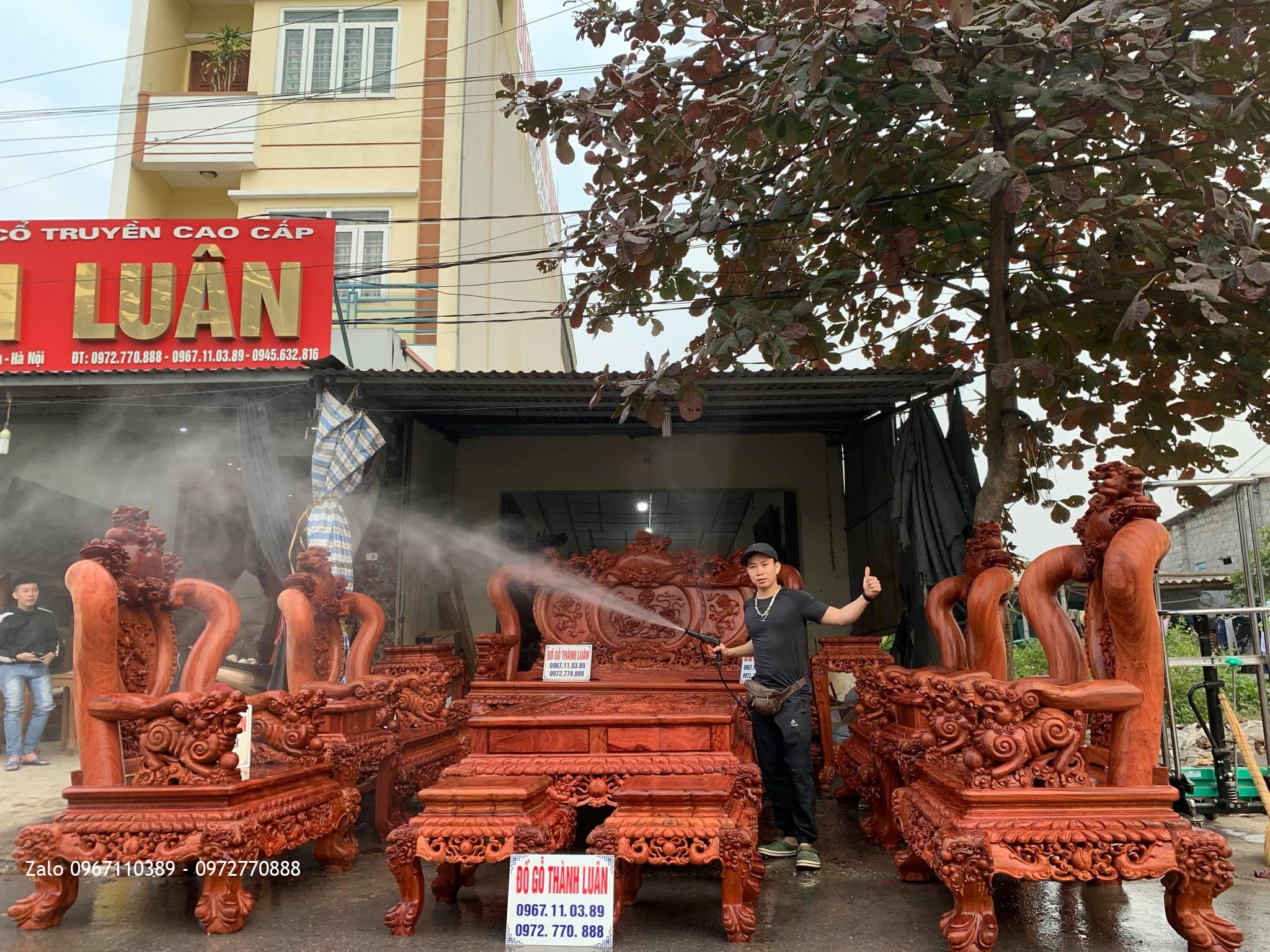 Bộ Bàn Ghế Nghê Bảo Đỉnh Cột 17 Chân 19 Gỗ Hương 12 Món.: