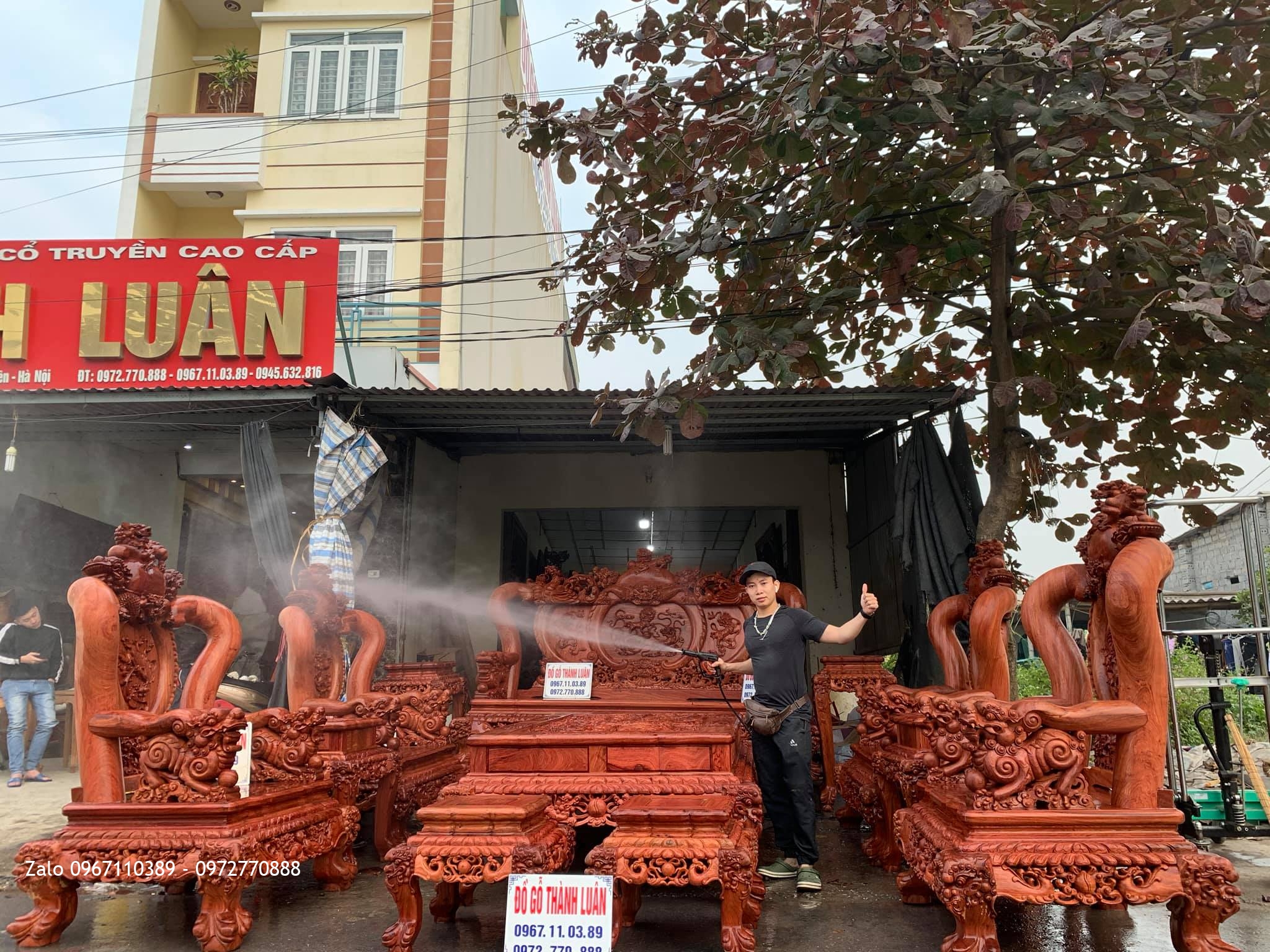 Bộ Bàn Ghế Nghê Bảo Đỉnh Cột 17 Chân 19 Gỗ Hương 12 Món.:
