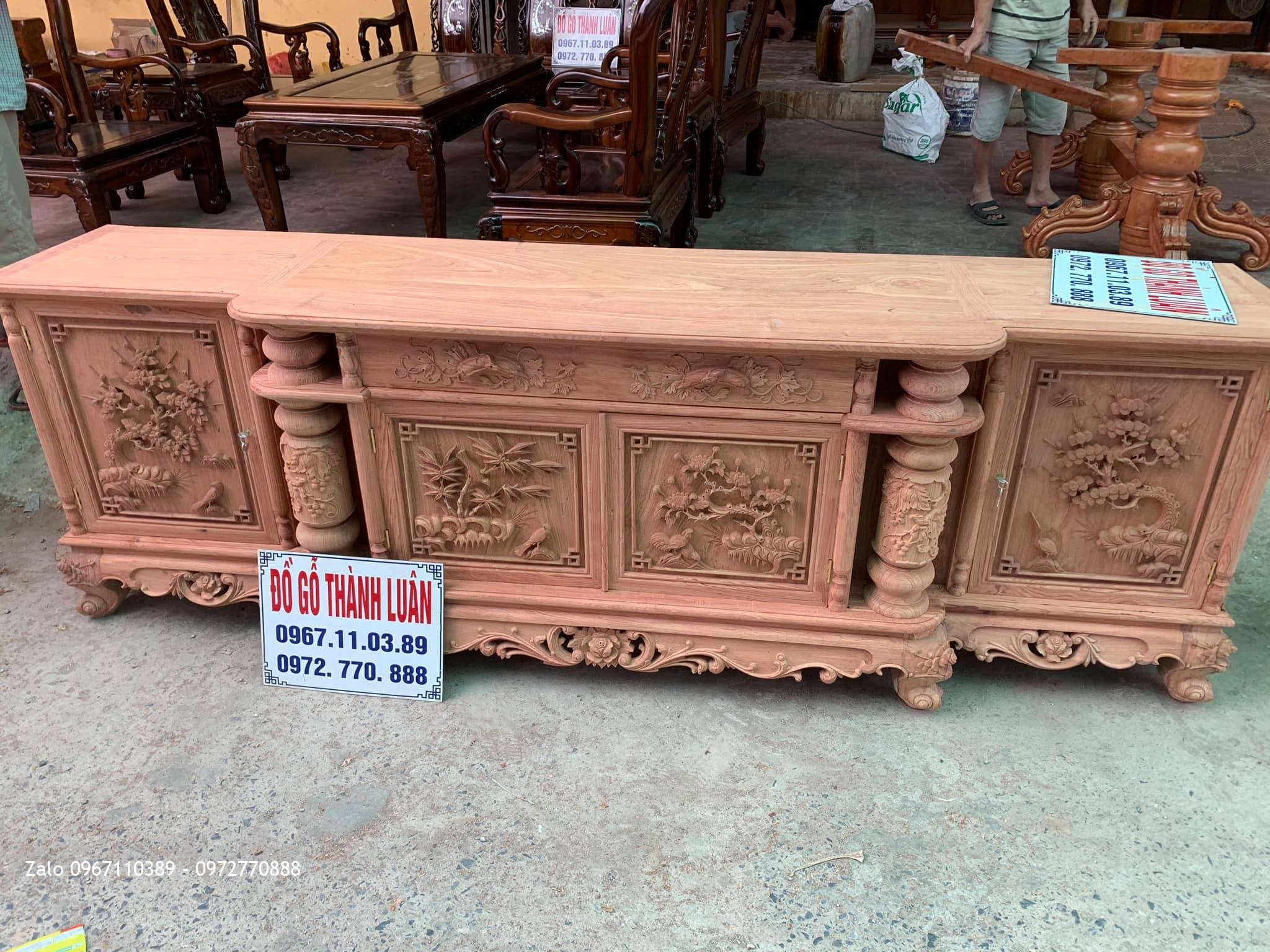 Kệ Tivi Cột Nho Cánh Đục Tứ Quý Kênh Bong,Chân Hoa Hồng VÍP