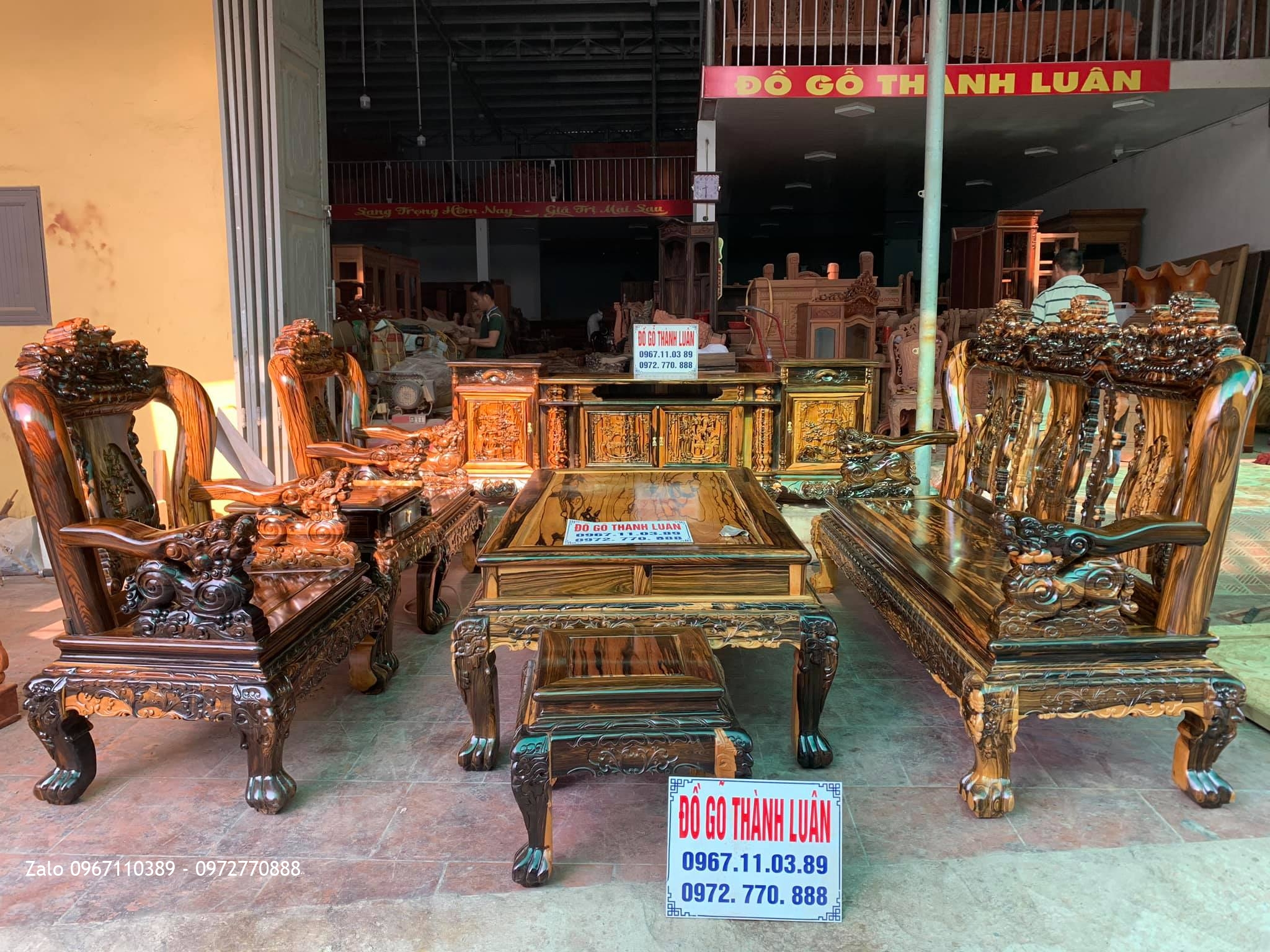 Bộ Ghế Minh Nghê, Kệ Tivi Gỗ Mun Siêu Vip. GĐ A Tuyên Tp Phủ Lý Hà NamBộ Ghế Minh Nghê, Kệ Tivi Gỗ Mun Siêu Vip. GĐ A Tuyên Tp Phủ Lý Hà Nam