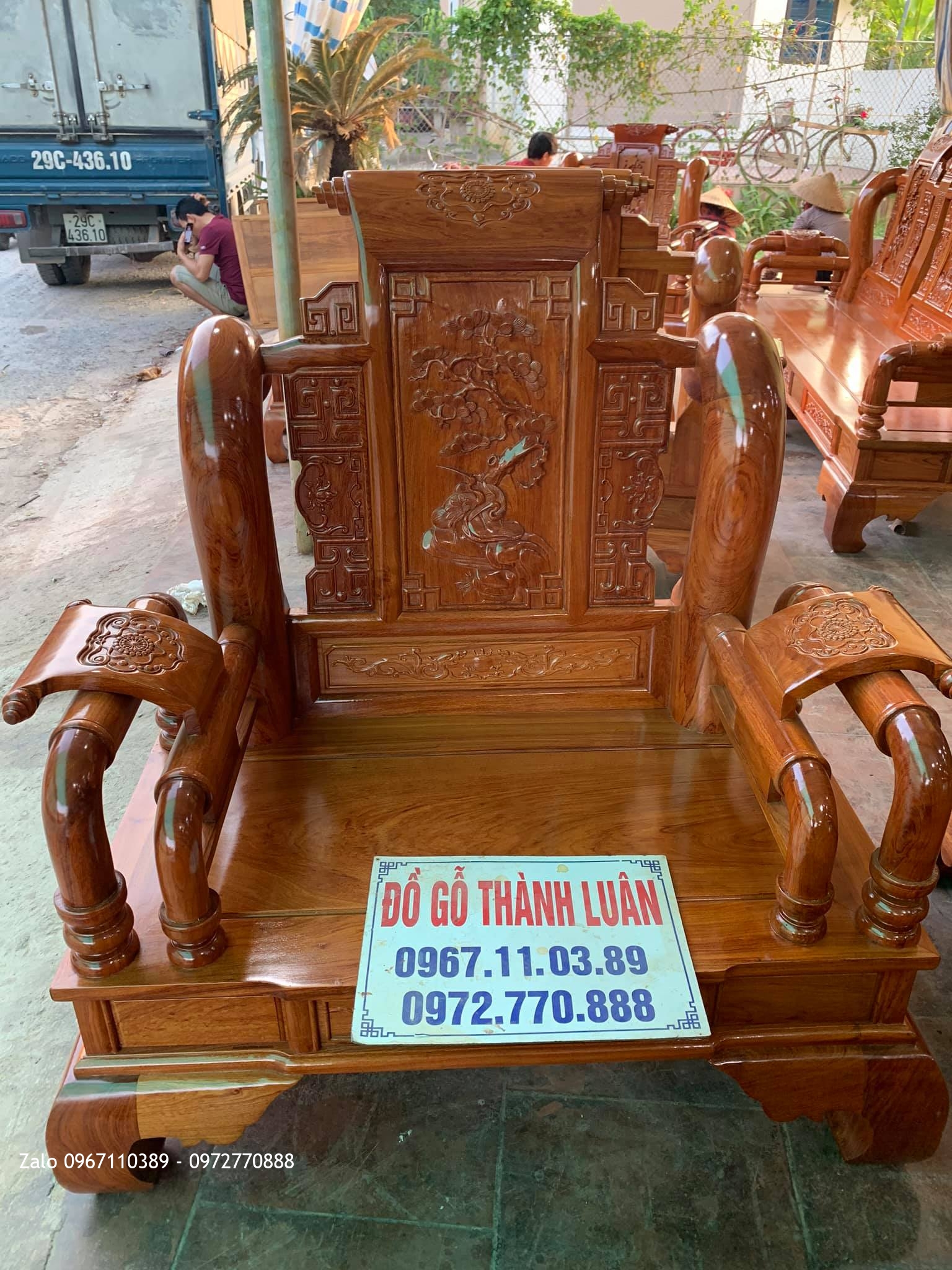 2 Bộ Tần Thuỷ Hoàng Gỗ Hương Cho GĐ Bác Sơn Và GĐ Bác Cường.