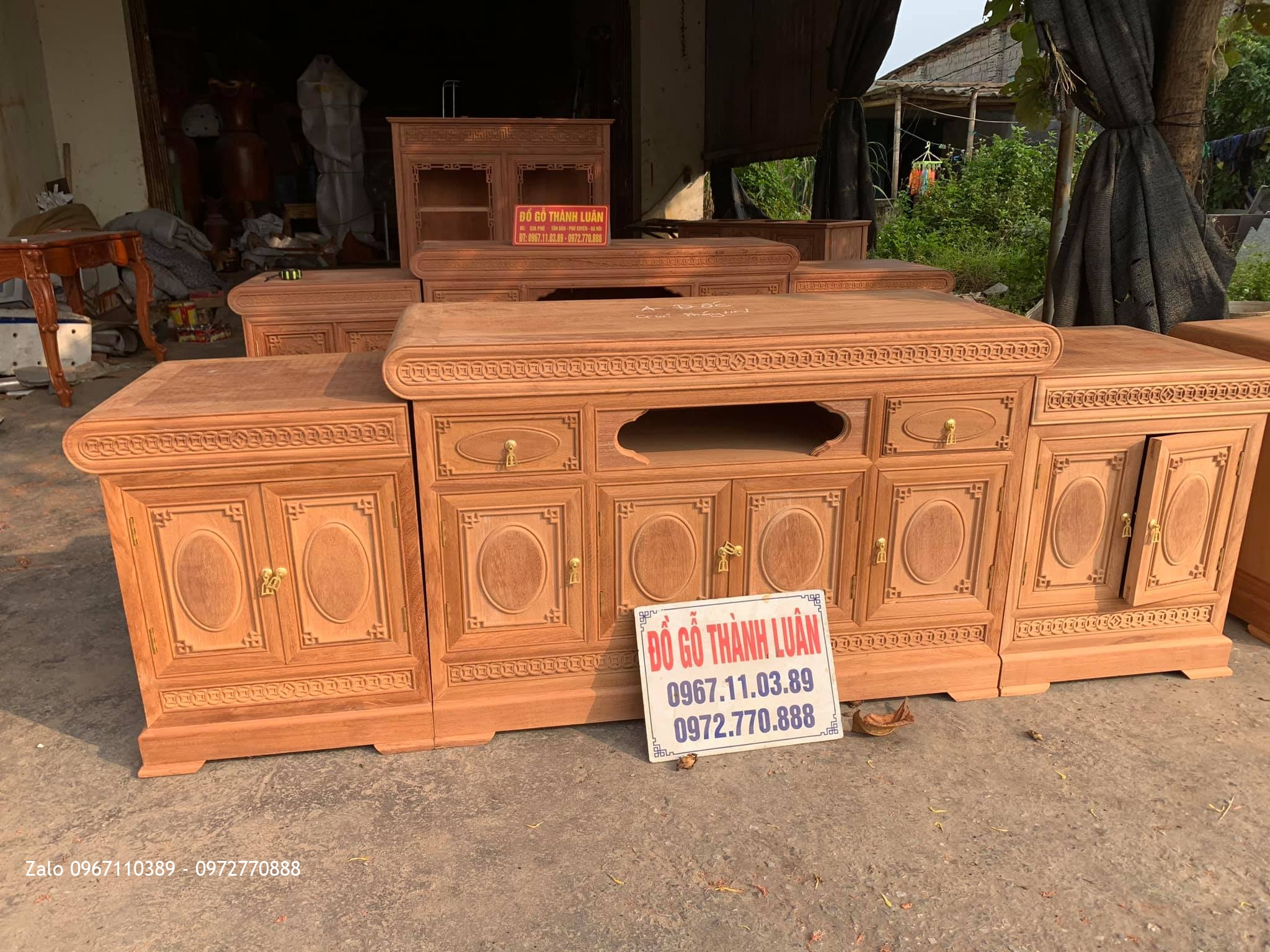 4 Kệ Tivi Kiểu Mõ Đồng Tiền Vip Gỗ Gõ Và Gỗ Hương.