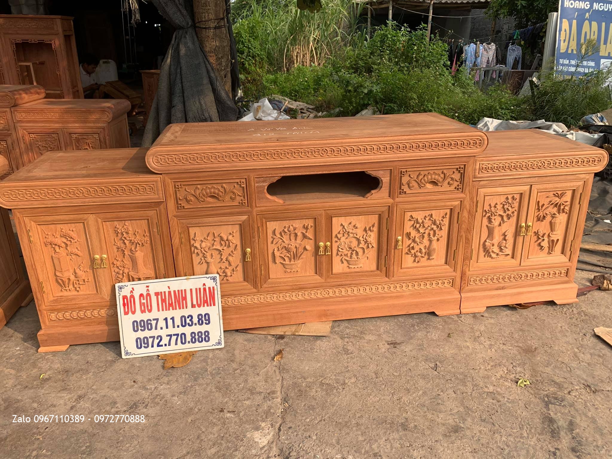 4 Kệ Tivi Kiểu Mõ Đồng Tiền Vip Gỗ Gõ Và Gỗ Hương..