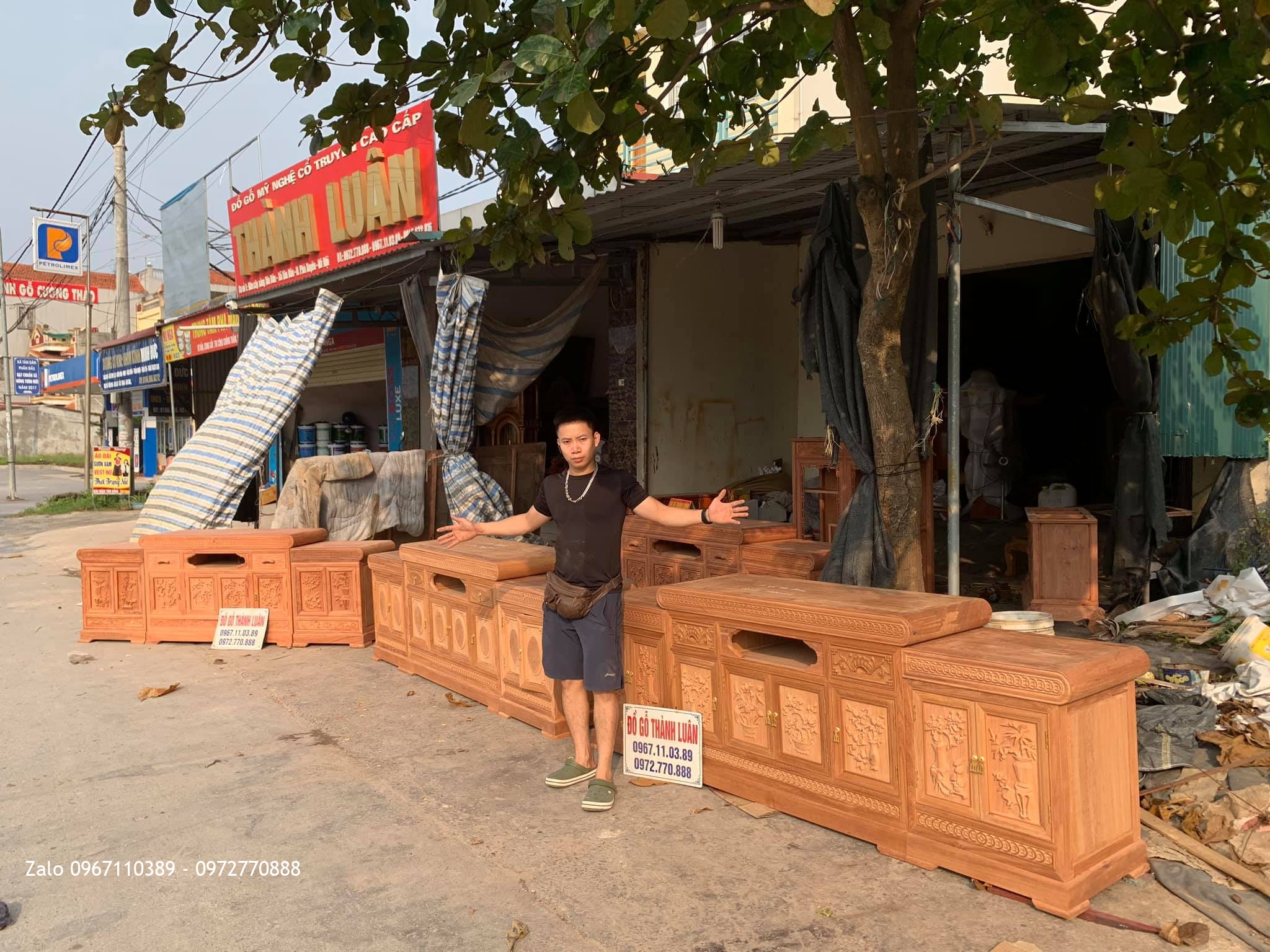 4 Kệ Tivi Kiểu Mõ Đồng Tiền Vip Gỗ Gõ Và Gỗ Hương: