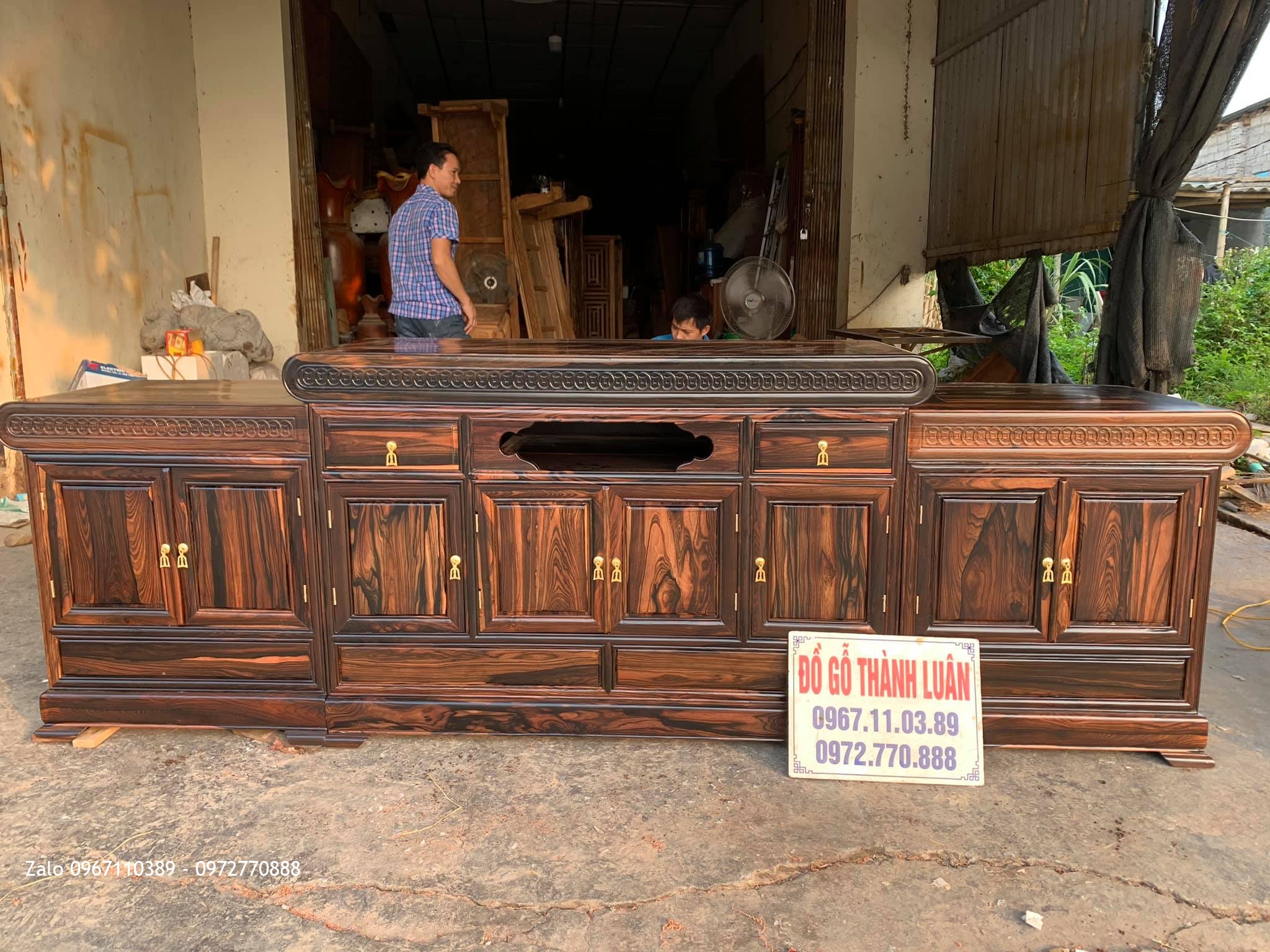 Kệ Tivi Gỗ Mun Kiểu Mõ Đồng Tiền Vip. A Minh Phố Tía, Thường Tín, HN