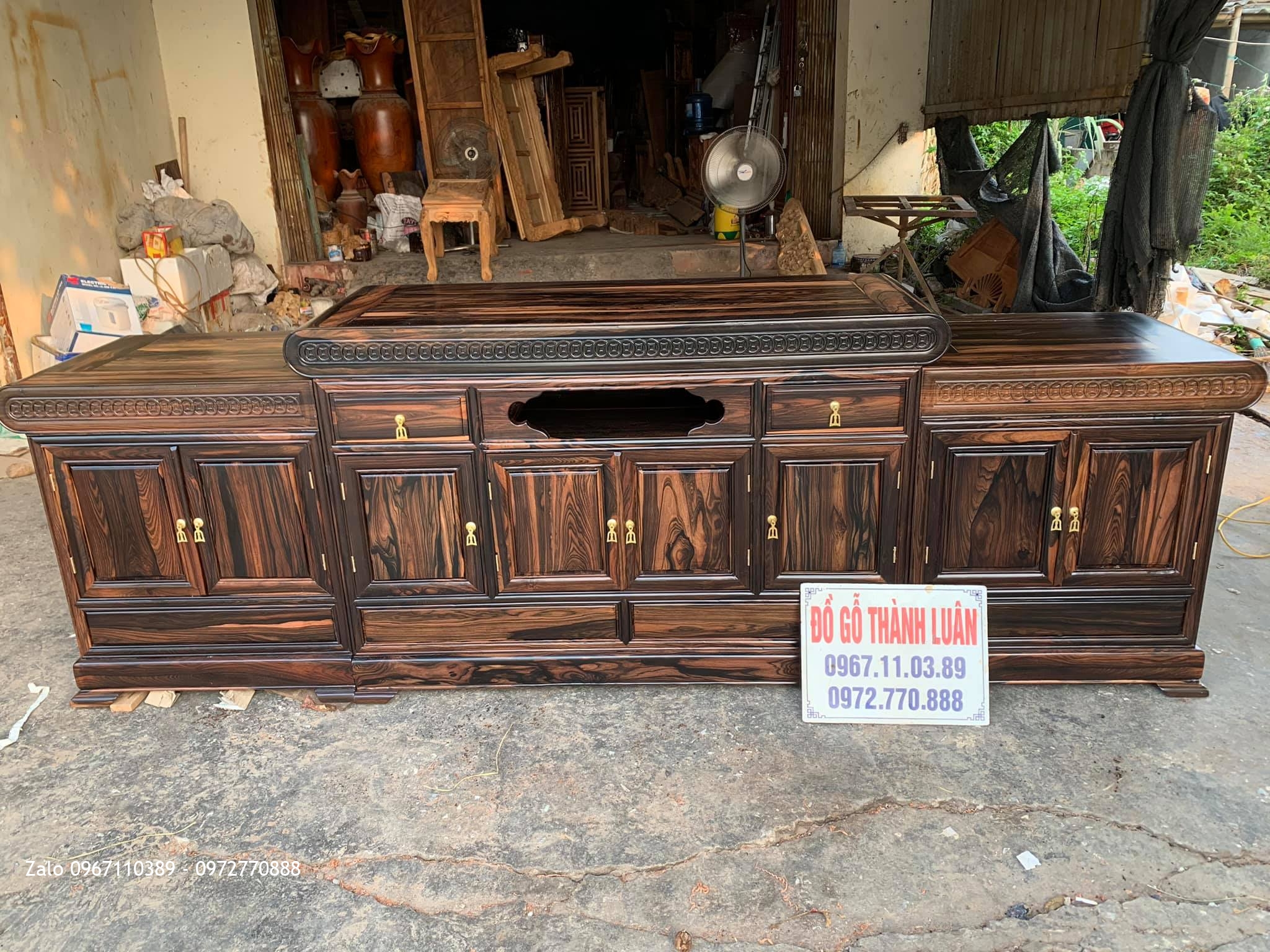 Kệ Tivi Gỗ Mun Kiểu Mõ Đồng Tiền Vip. A Minh Phố Tía, Thường Tín, HN..