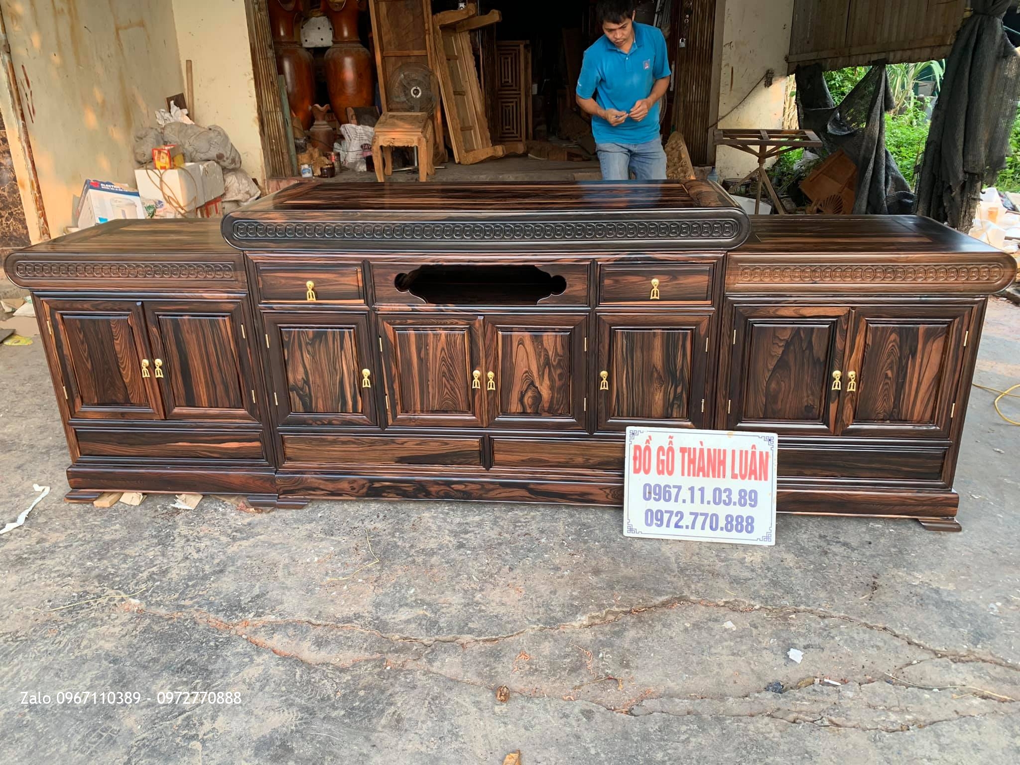 Kệ Tivi Gỗ Mun Kiểu Mõ Đồng Tiền Vip. A Minh Phố Tía, Thường Tín, HN: