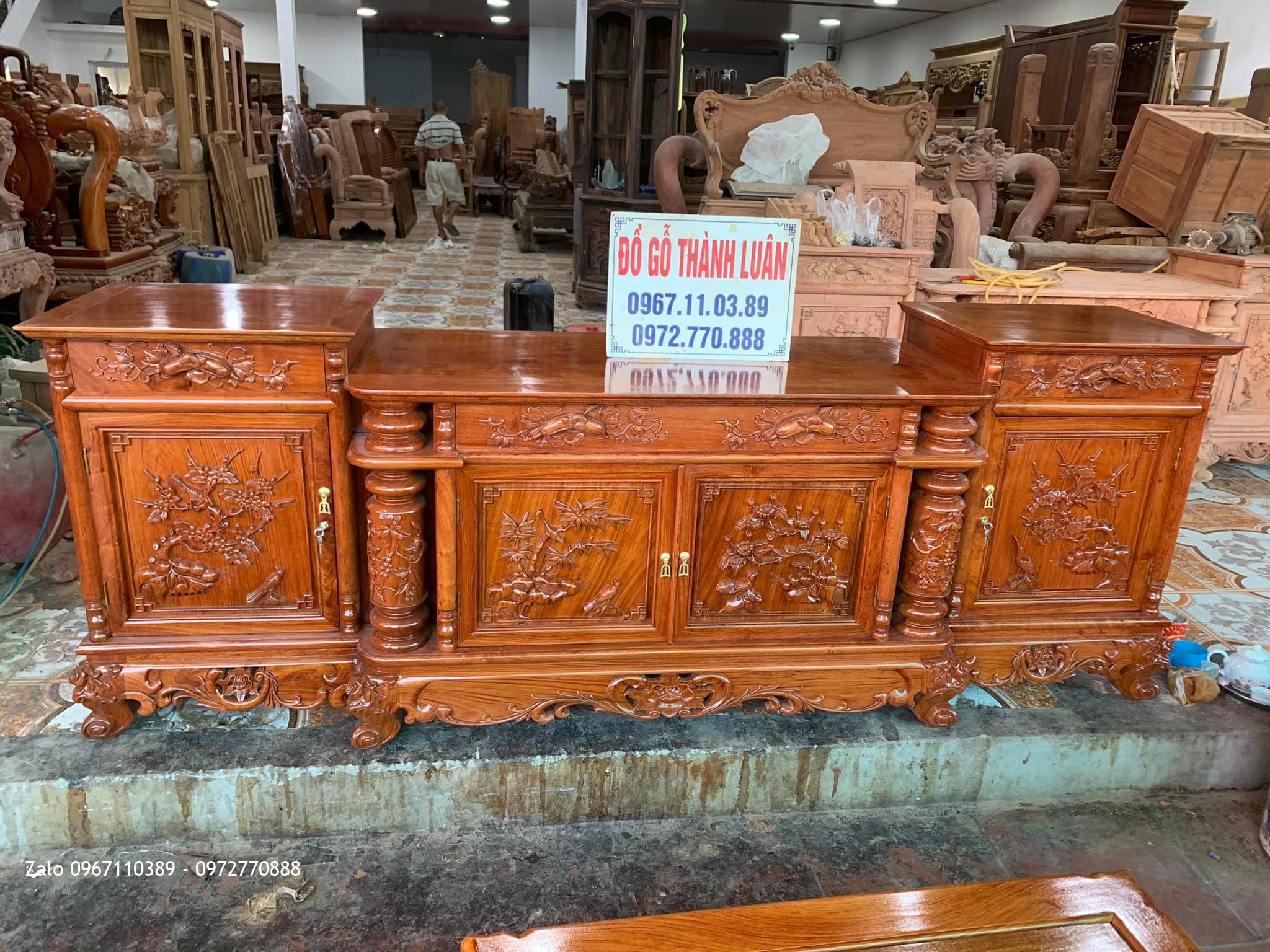 Bộ Ghế Nghê Bảo Đỉnh, Kệ Tivi Gỗ Hương. Chú Lộc, Đoan Hùng Phú Tho.,