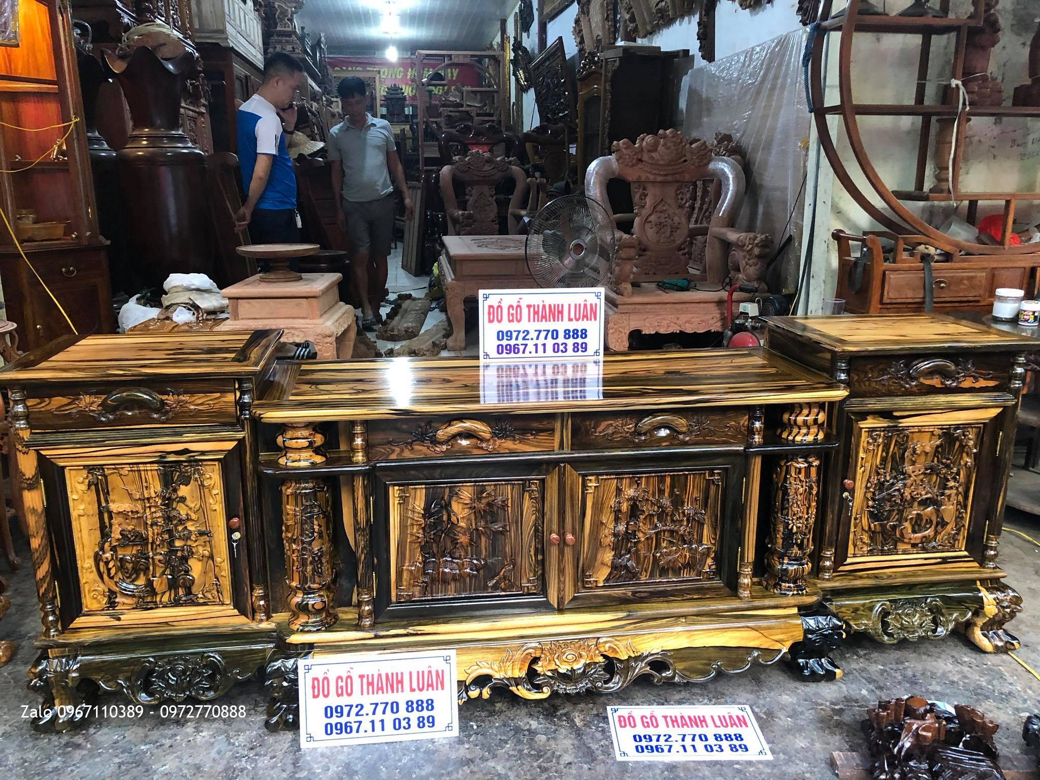 Siêu Phẩm Kệ Tivi Gỗ Mun Hoa Vân Đỉnh Cao. Anh Bùi Anh Ở An Lão Hải Phòng,