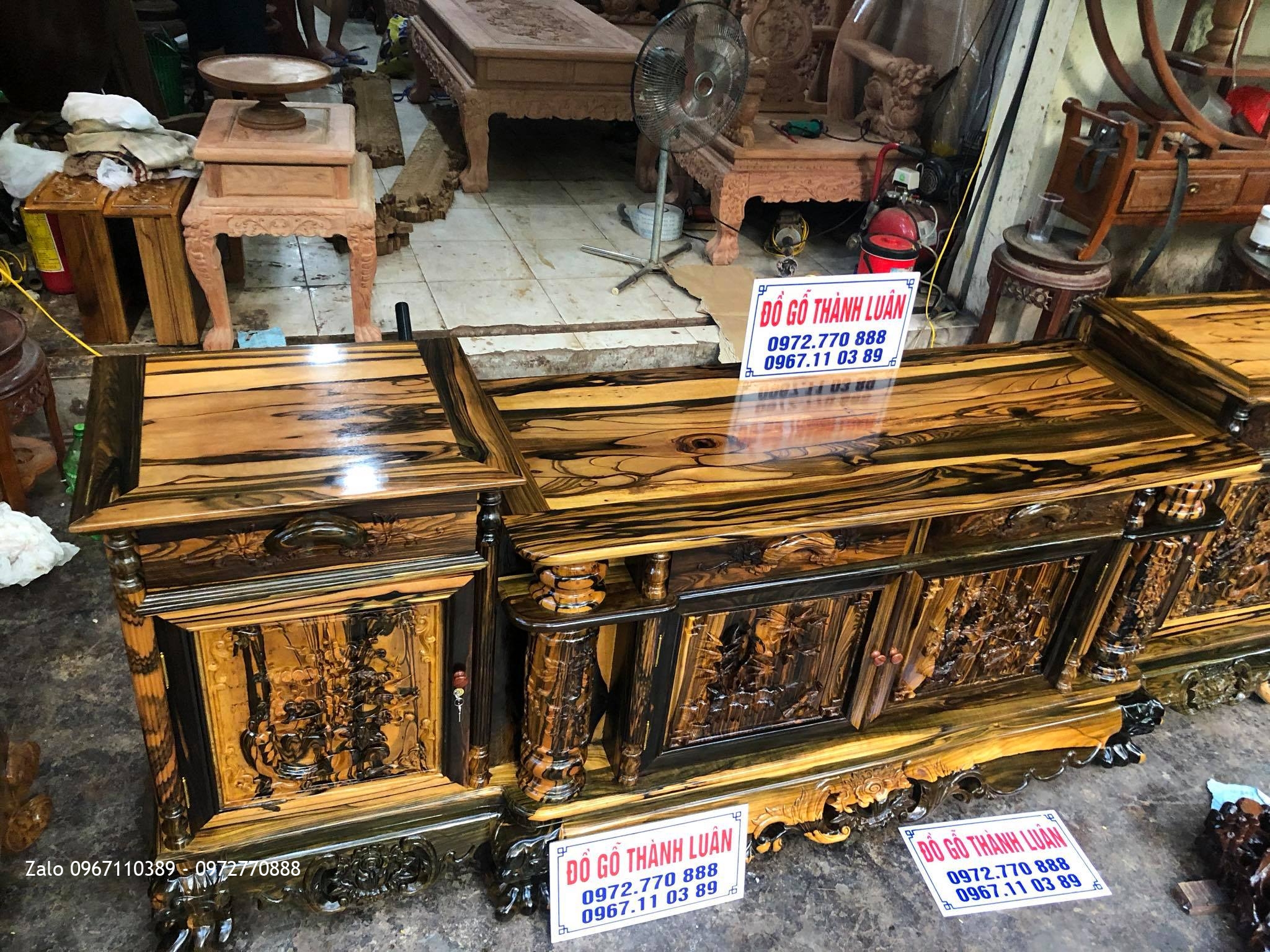 Siêu Phẩm Kệ Tivi Gỗ Mun Hoa Vân Đỉnh Cao. Anh Bùi Anh Ở An Lão Hải Phòng,