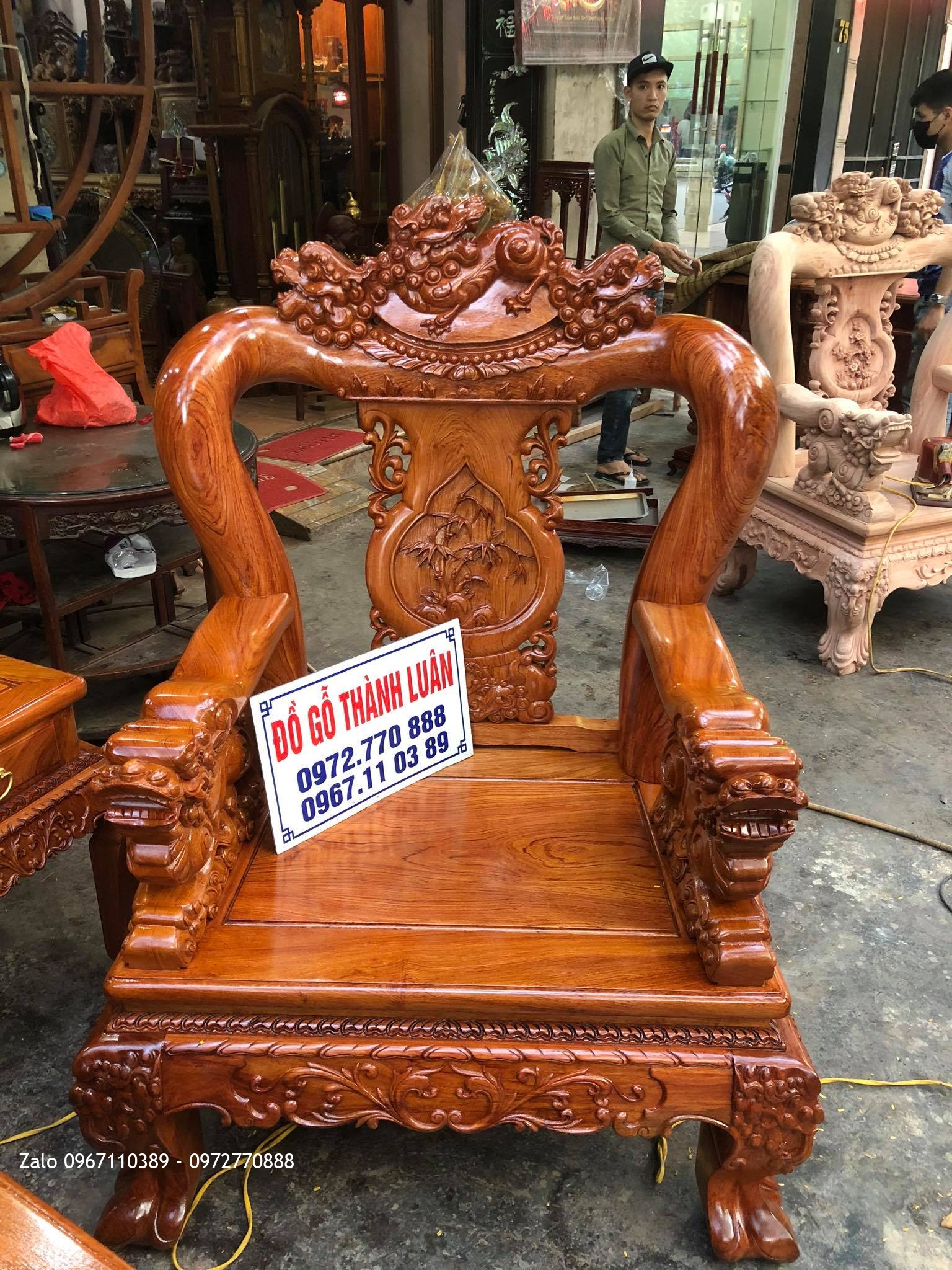 Bộ Ghế Minh Quốc Nghê Gỗ Hương Đá Cột 12 Cho Anh Lực Vĩnh Bảo Hải Phòng.