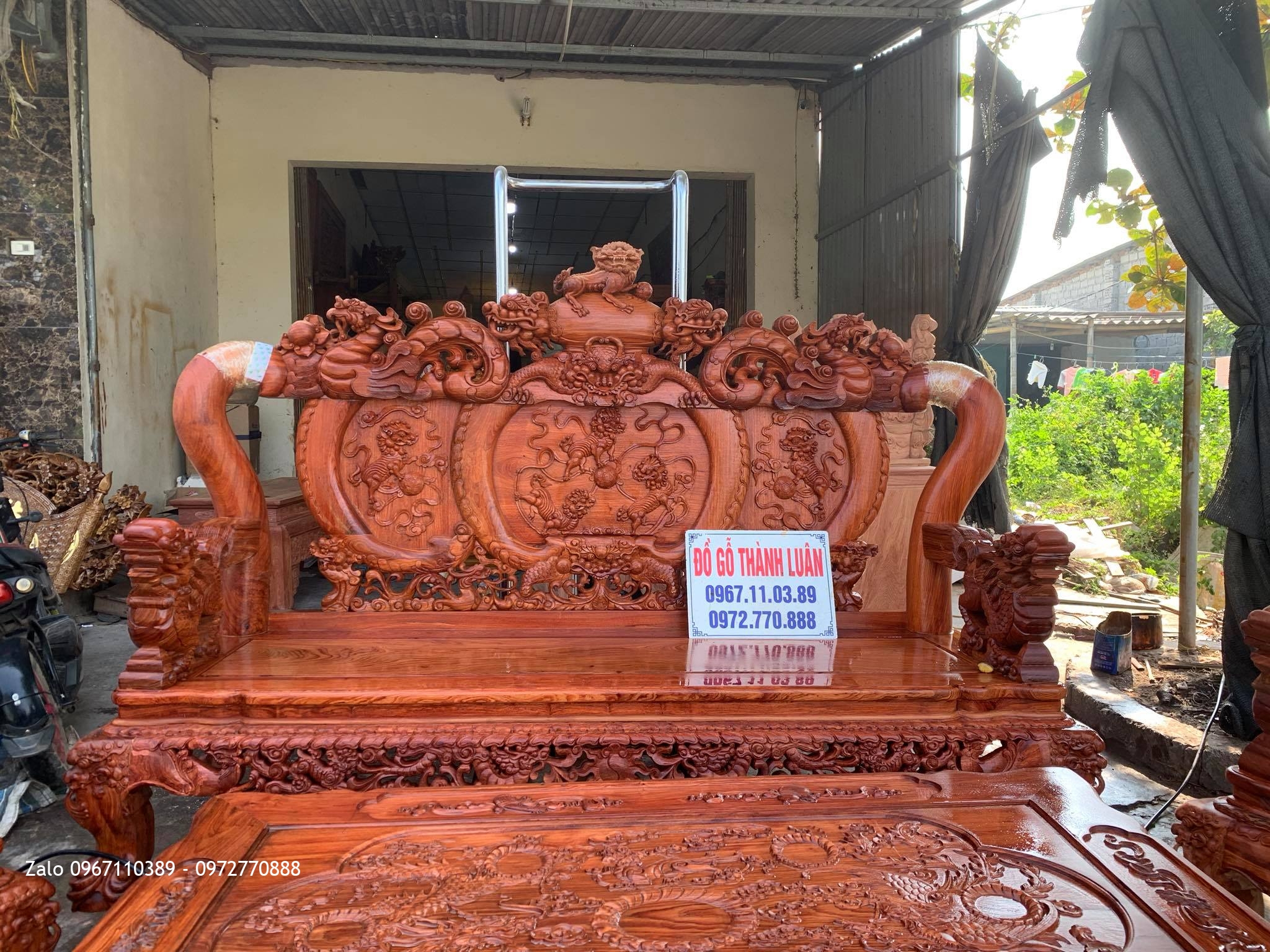 Bộ Ghế Nghê Bảo Đỉnh Cột 12. Gồm 6 Món Vip Gỗ Hương;-