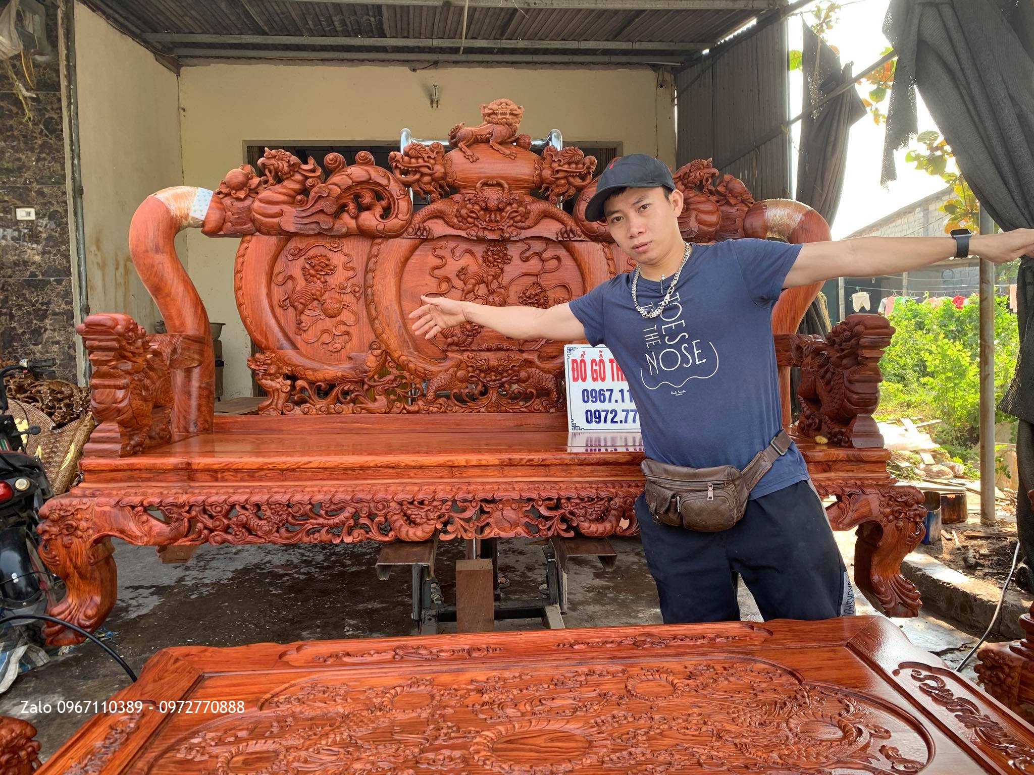 Bộ Ghế Nghê Bảo Đỉnh Cột 12. Gồm 6 Món Vip Gỗ Hương.