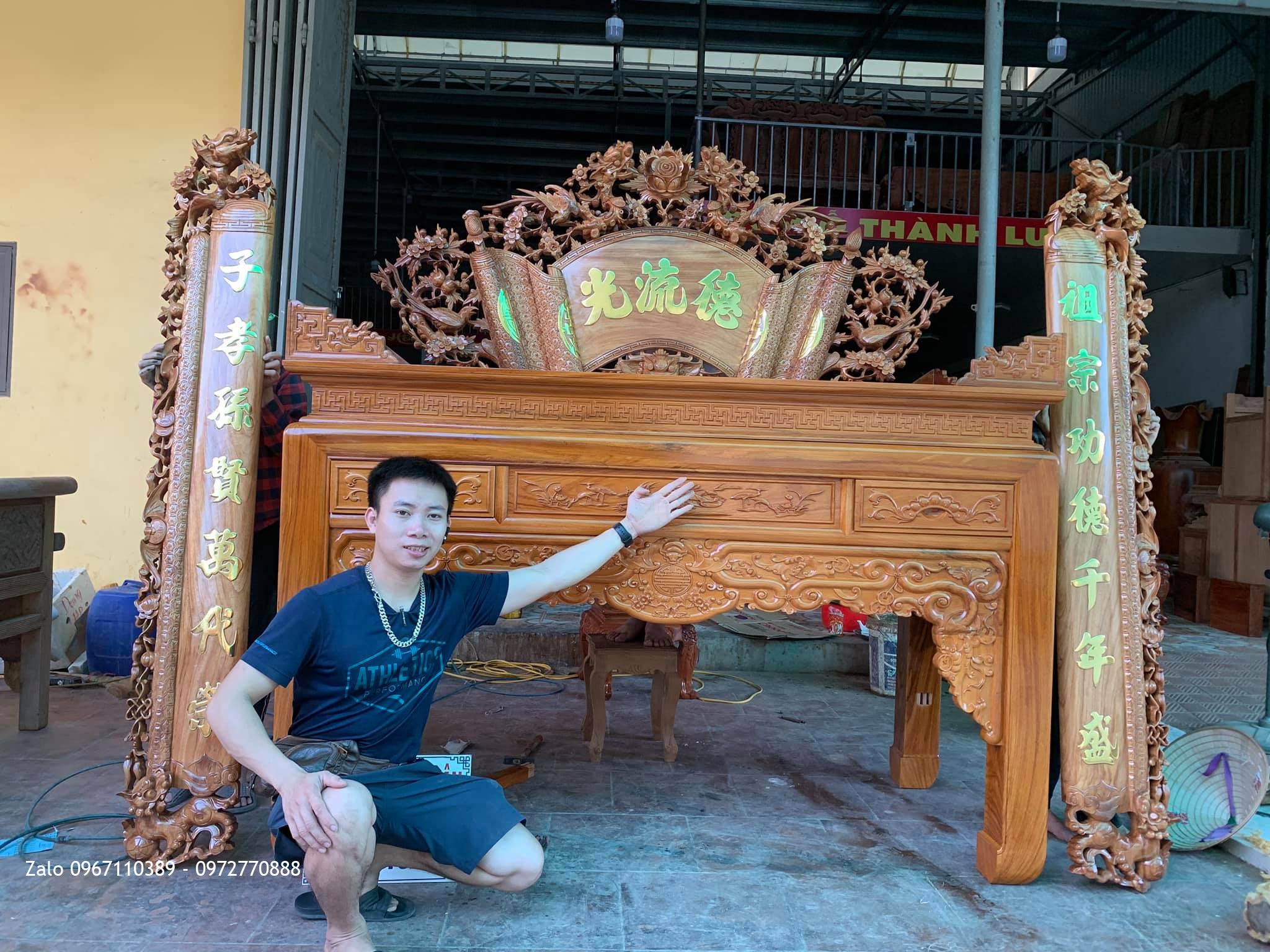 Bàn Thờ Triện, Cuốn Thư Câu Đối Gỗ Gõ Đỏ Cho Chú Huynh Ở Quang Lãng, Phú Xuyên, Hà Nội