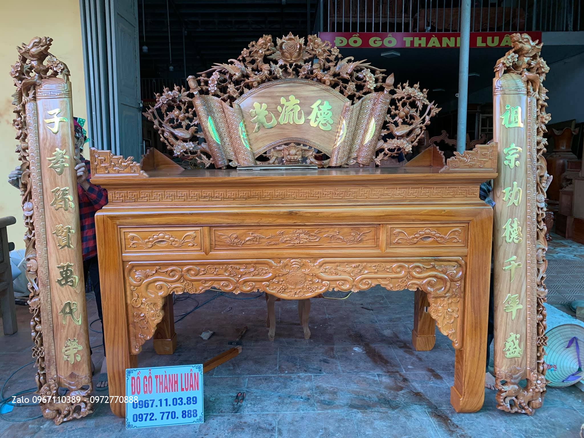 Bàn Thờ Triện, Cuốn Thư Câu Đối Gỗ Gõ Đỏ Cho Chú Huynh Ở Quang Lãng, Phú Xuyên, Hà Nội,