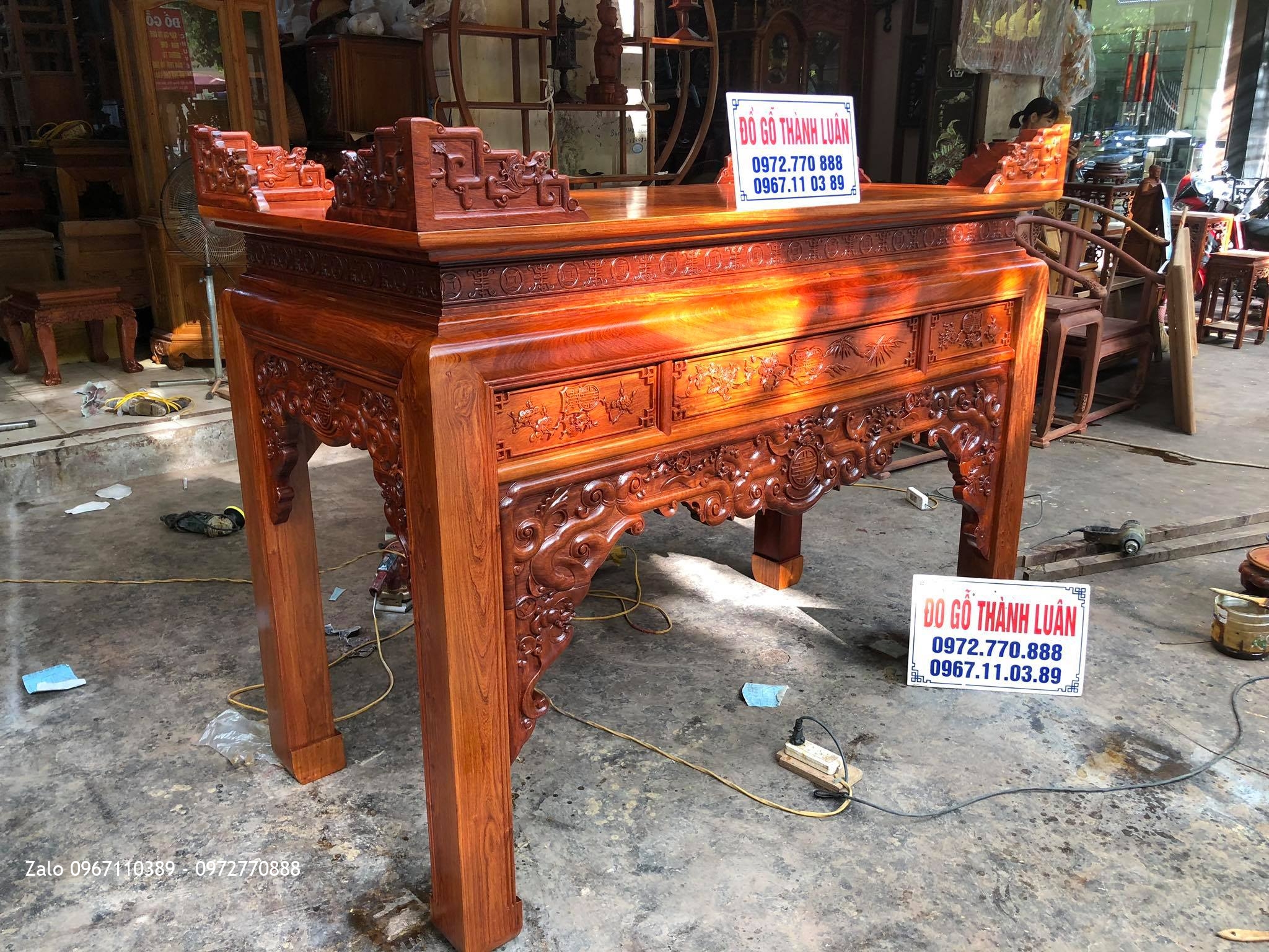 Bàn Thờ Triện Như Ý Gỗ Hương Đỏ Lào. Khách Cầu Đất Hải Phòng