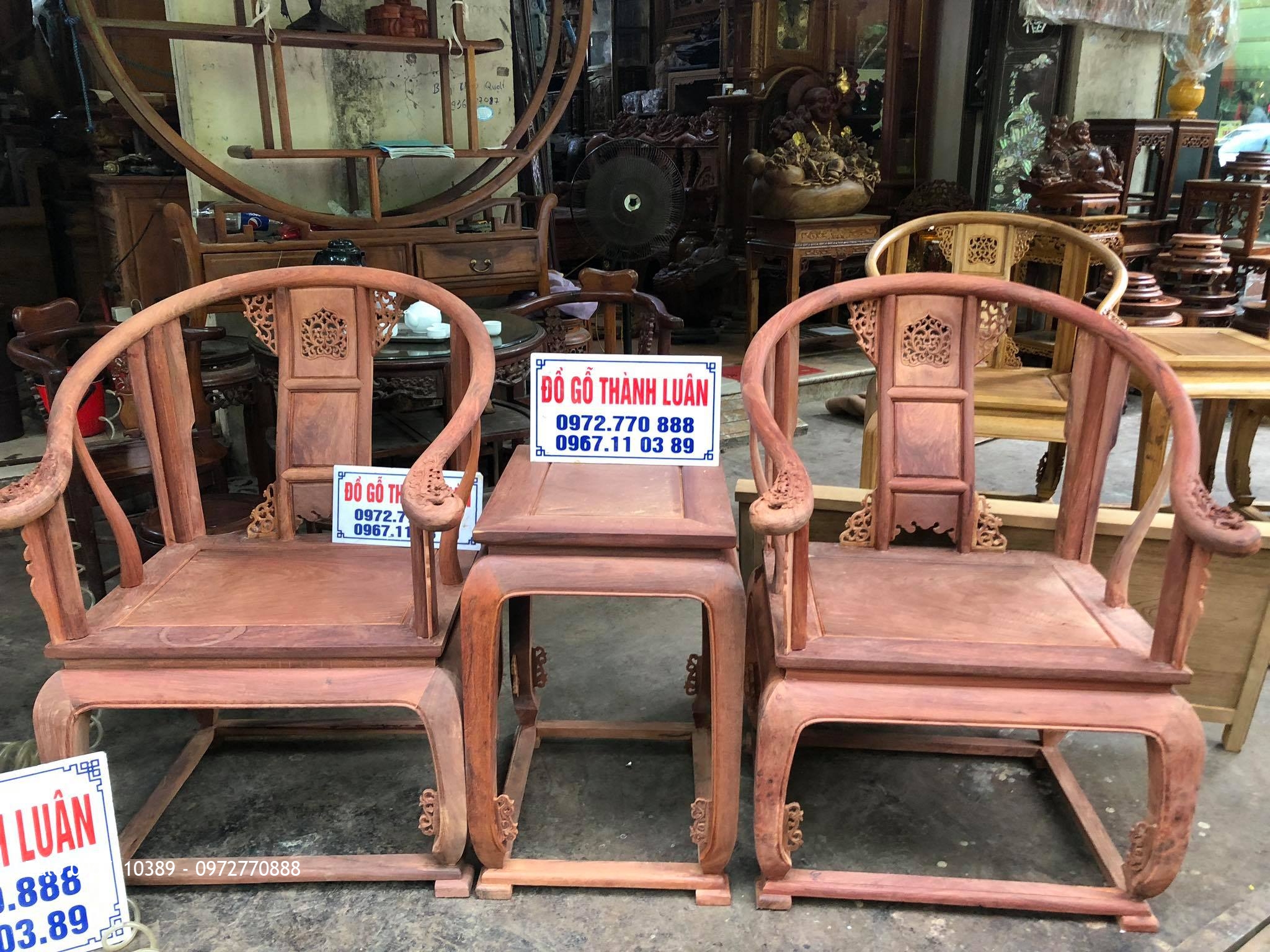 Bàn Thờ Triện Như Ý Gỗ Hương Đỏ Lào. Khách Cầu Đất Hải Phòng.