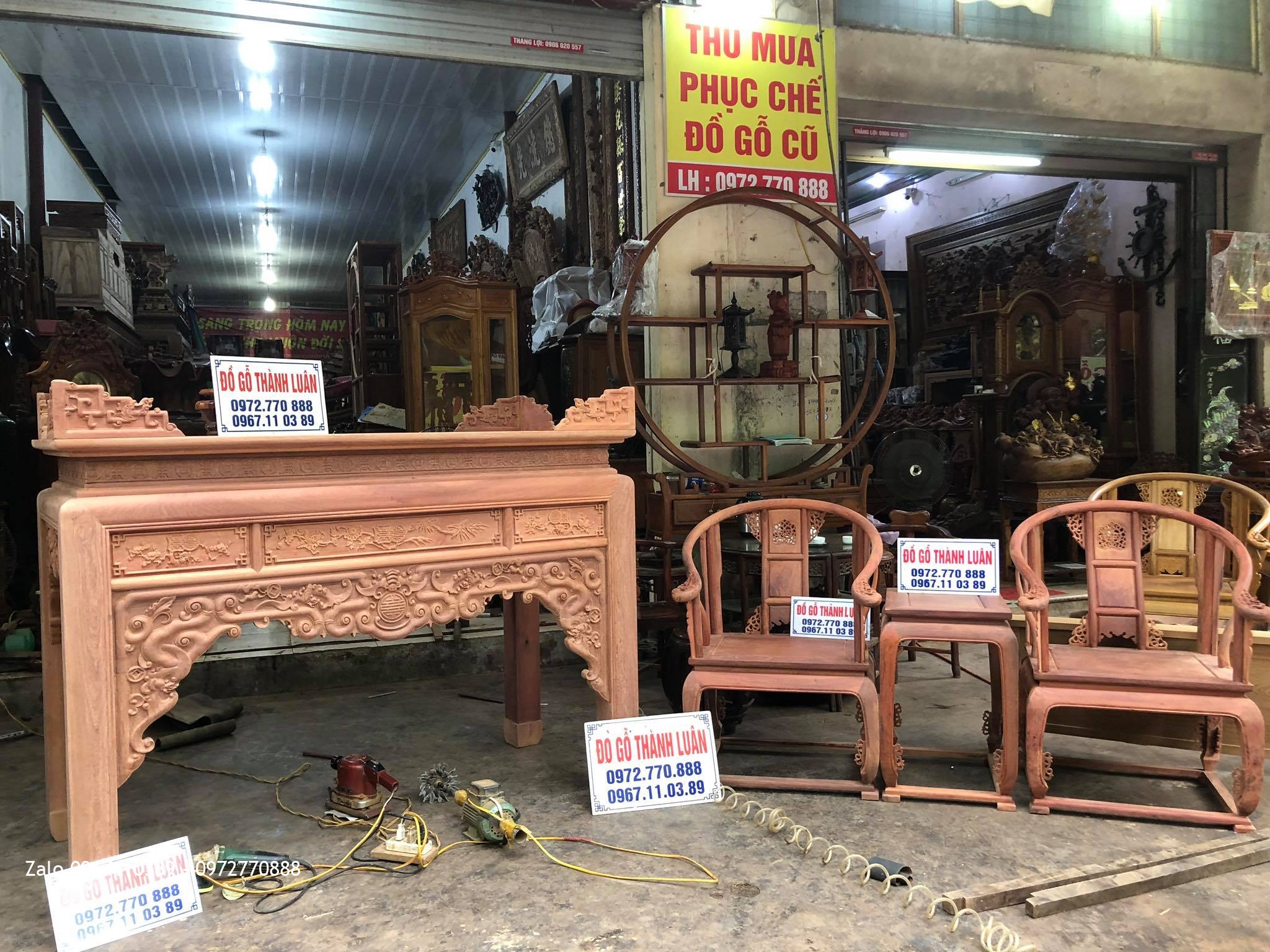 Bàn Thờ Triện Như Ý Gỗ Hương Đỏ Lào. Khách Cầu Đất Hải Phòng.