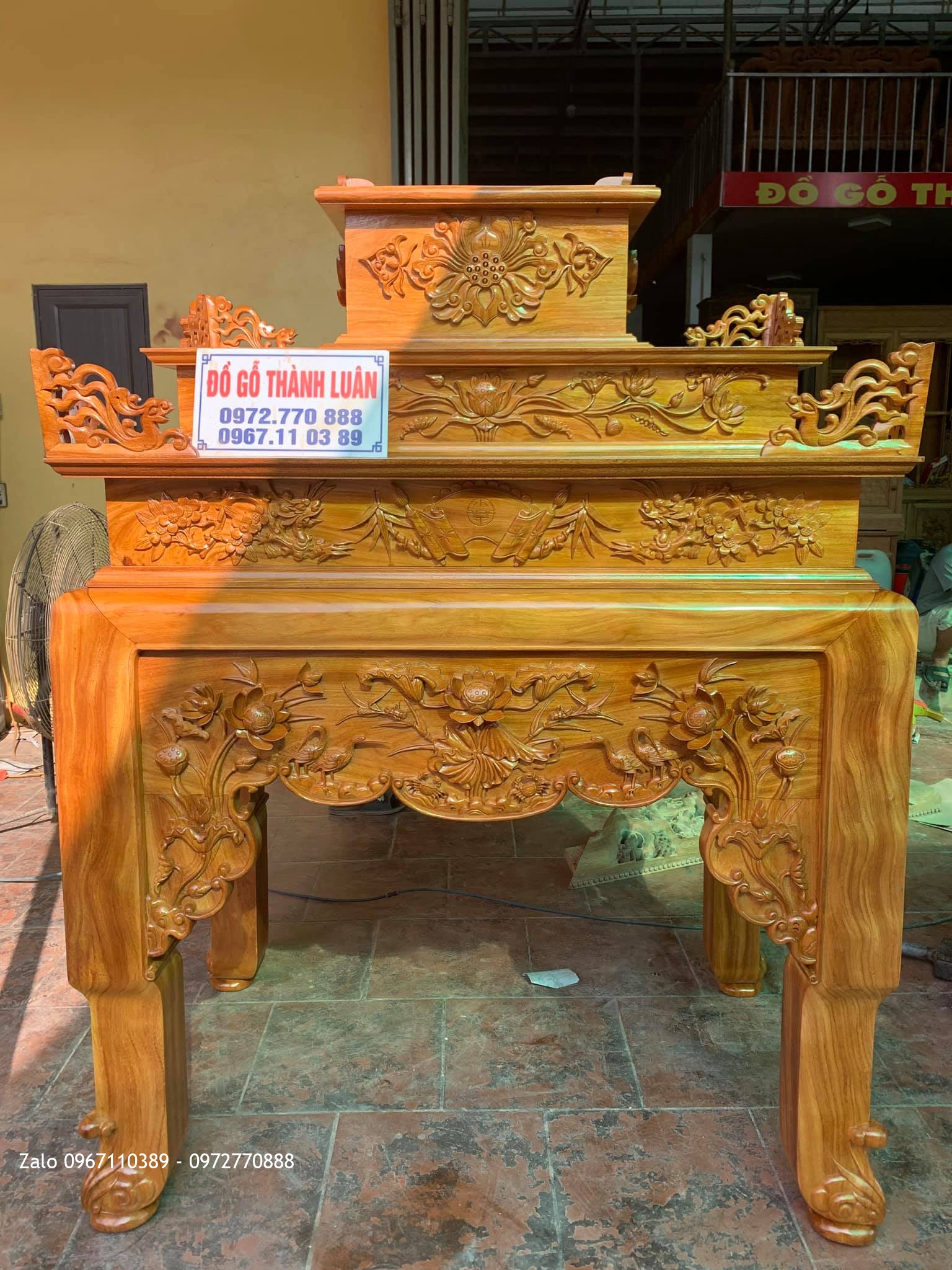 Bàn Thờ Phật Gỗ Gõ Đỏ Đục Sen Siêu Khủng. A Tuấn Q6 TPHCM. .