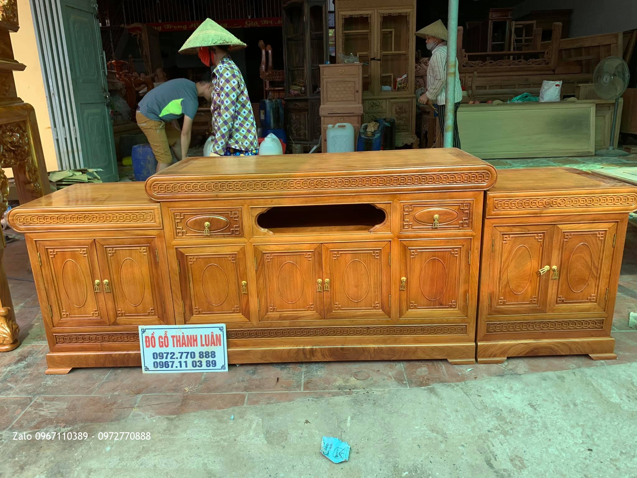 Tủ Kệ Tivi Gỗ Gõ Đỏ. Bán Về Chợ Lớn TPHCM..