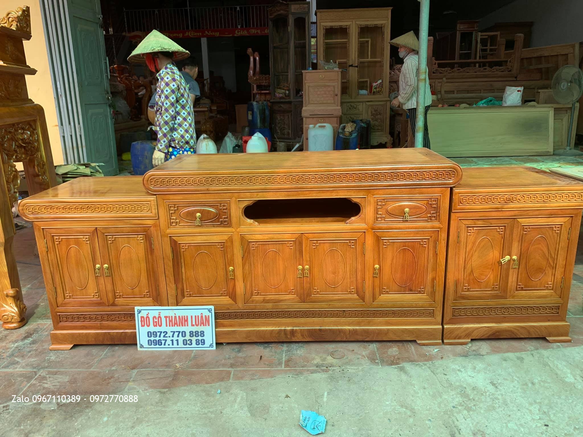 Tủ Kệ Tivi Gỗ Gõ Đỏ. Bán Về Chợ Lớn TPHCM.