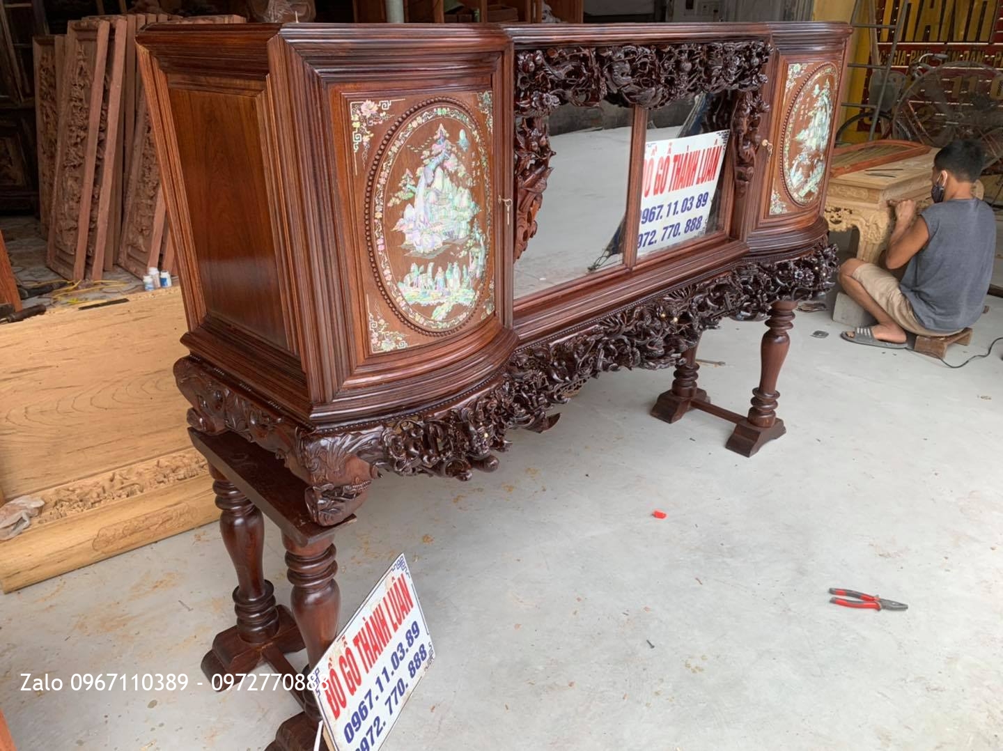 Tủ Chè Gỗ Gụ.