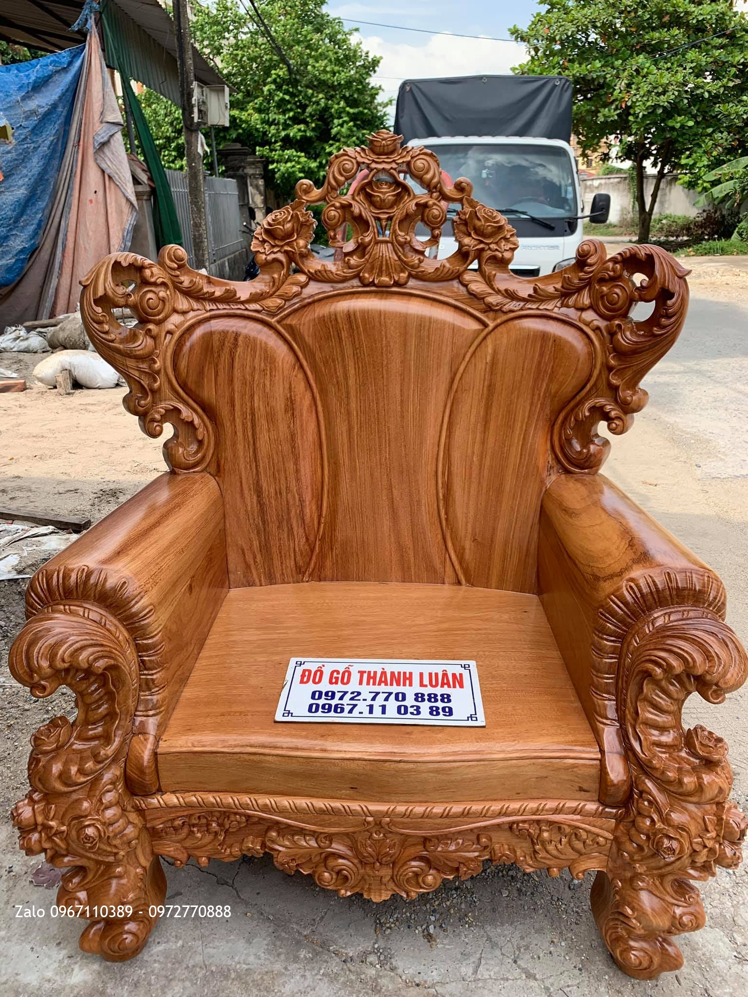 Bộ Ghế Hoàng Gia (Louis) Khủng Gỗ Gõ Tại KĐT Đặng Xá Gia Lâm HN,