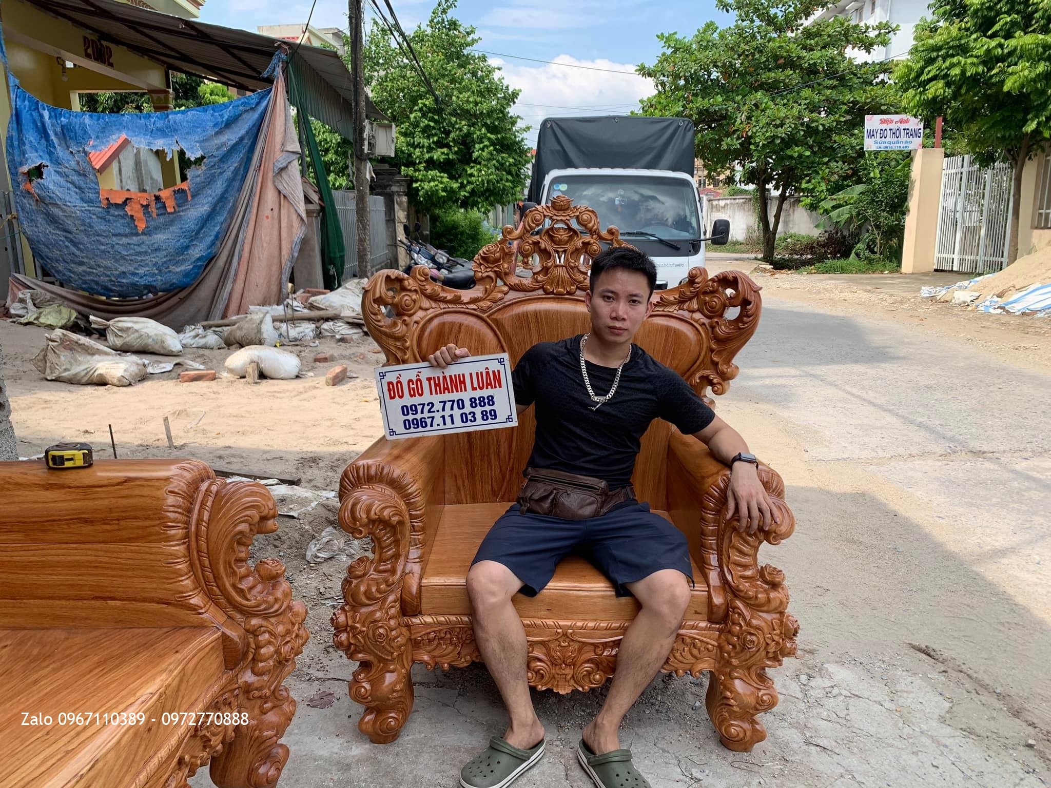 Bộ Ghế Hoàng Gia (Louis) Khủng Gỗ Gõ Tại KĐT Đặng Xá Gia Lâm HN,