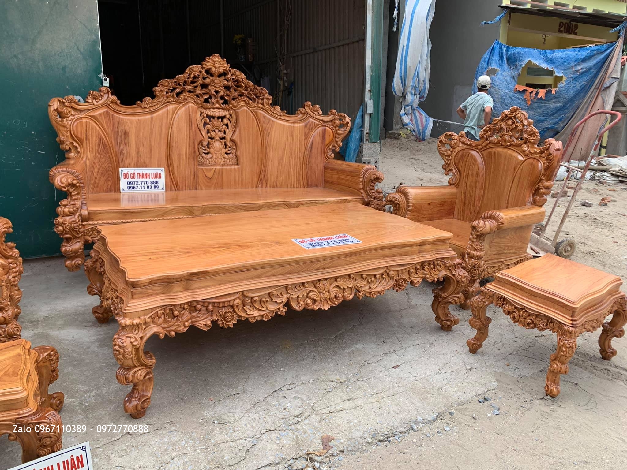 Bộ Ghế Hoàng Gia (Louis) Khủng Gỗ Gõ Tại KĐT Đặng Xá Gia Lâm HN.,