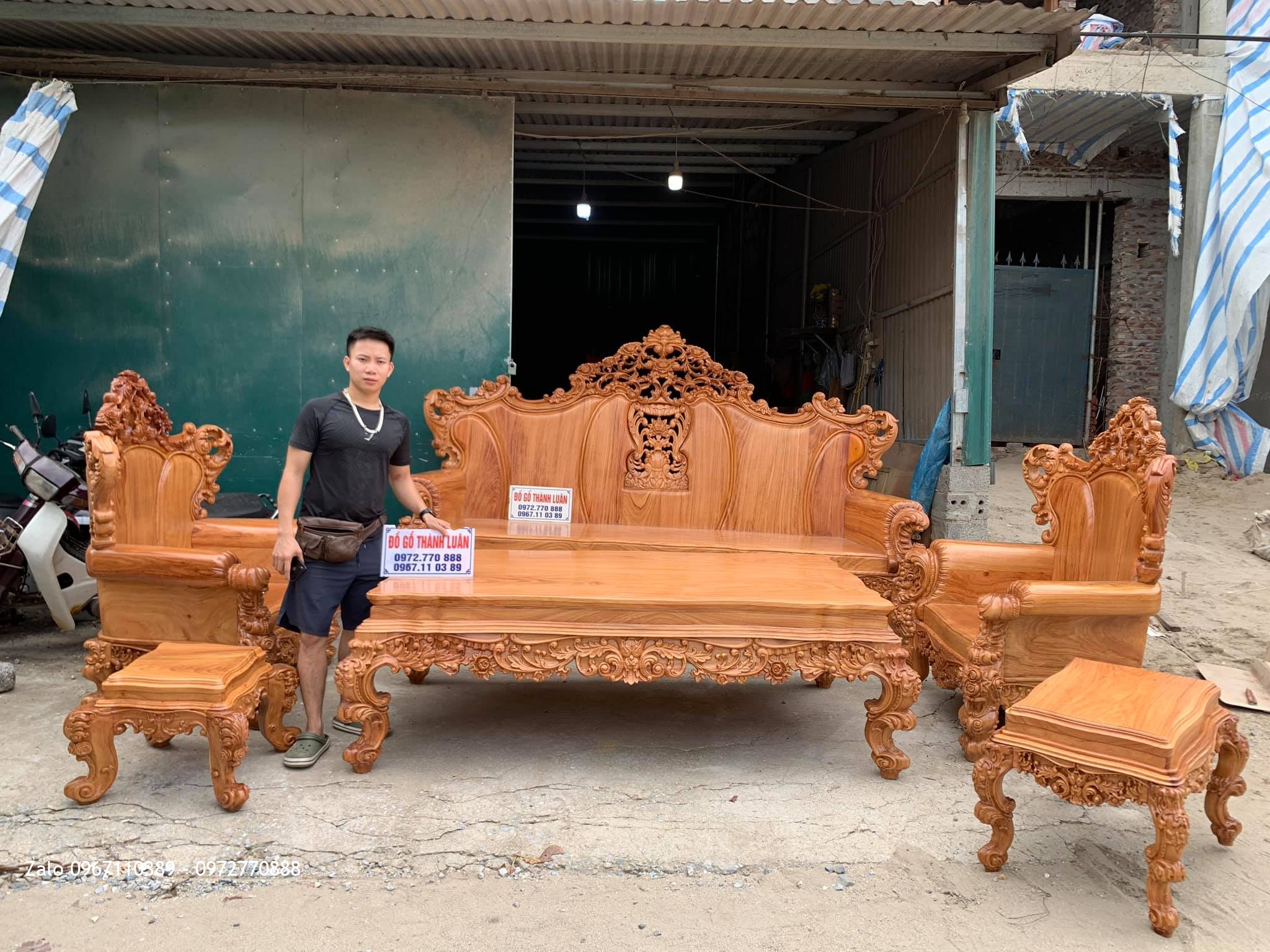 Bộ Ghế Hoàng Gia (Louis) Khủng Gỗ Gõ Tại KĐT Đặng Xá Gia Lâm HN: