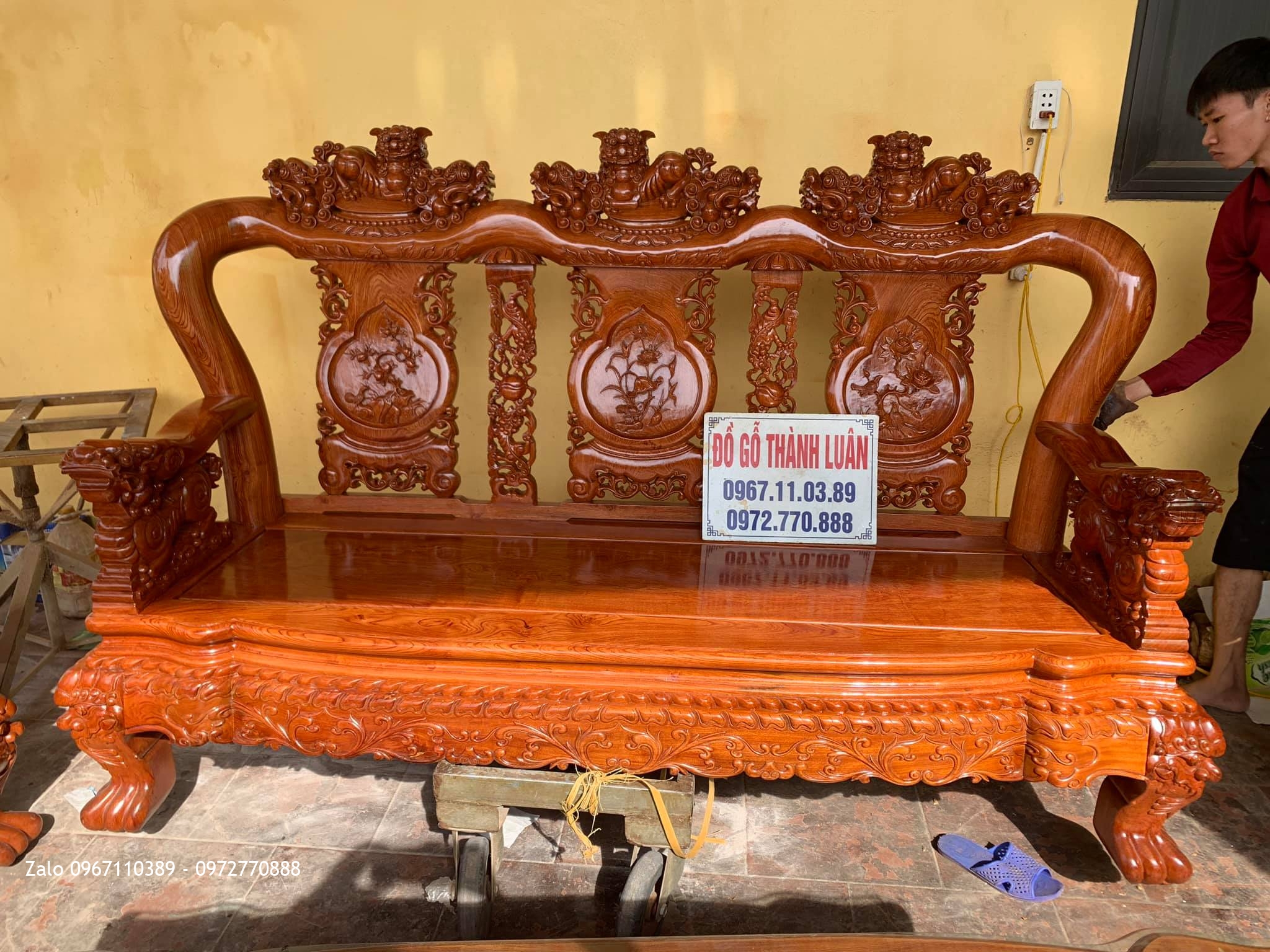 Bộ Ghế Minh Quốc Nghê Yếm Cong Gỗ Hương Vip 2019. Chị Như Dũng Thạch Thất HN,