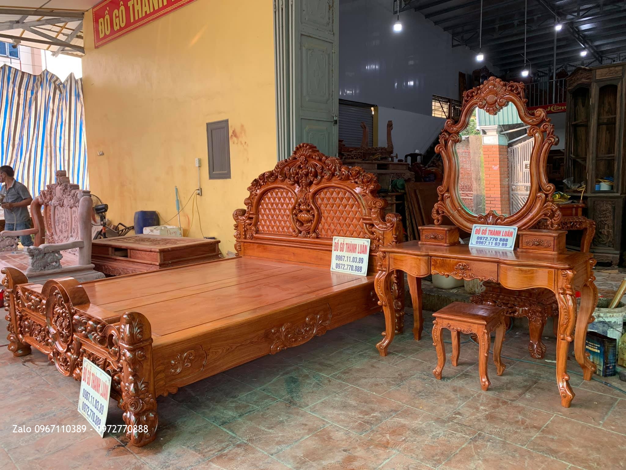 Giường Hồng Lu-i Khủng Gỗ Hương, Bàn Trang Điểm Vip. Chị Hiền Hoàng Mai HN