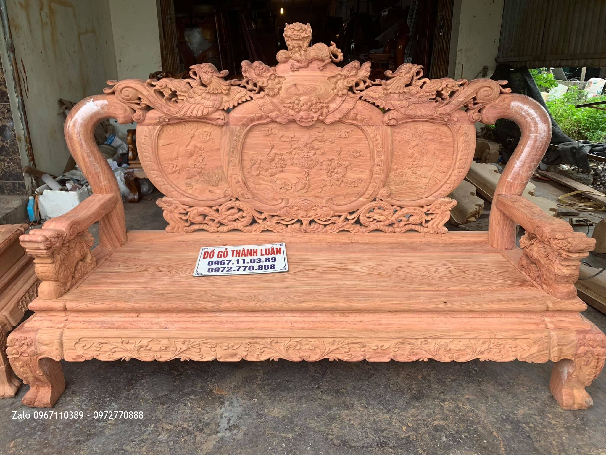 Bộ Bàn Ghế Nghê Bảo Đỉnh Gỗ Hương Đá Víp Cột 12 Gồm 6 Món.,,