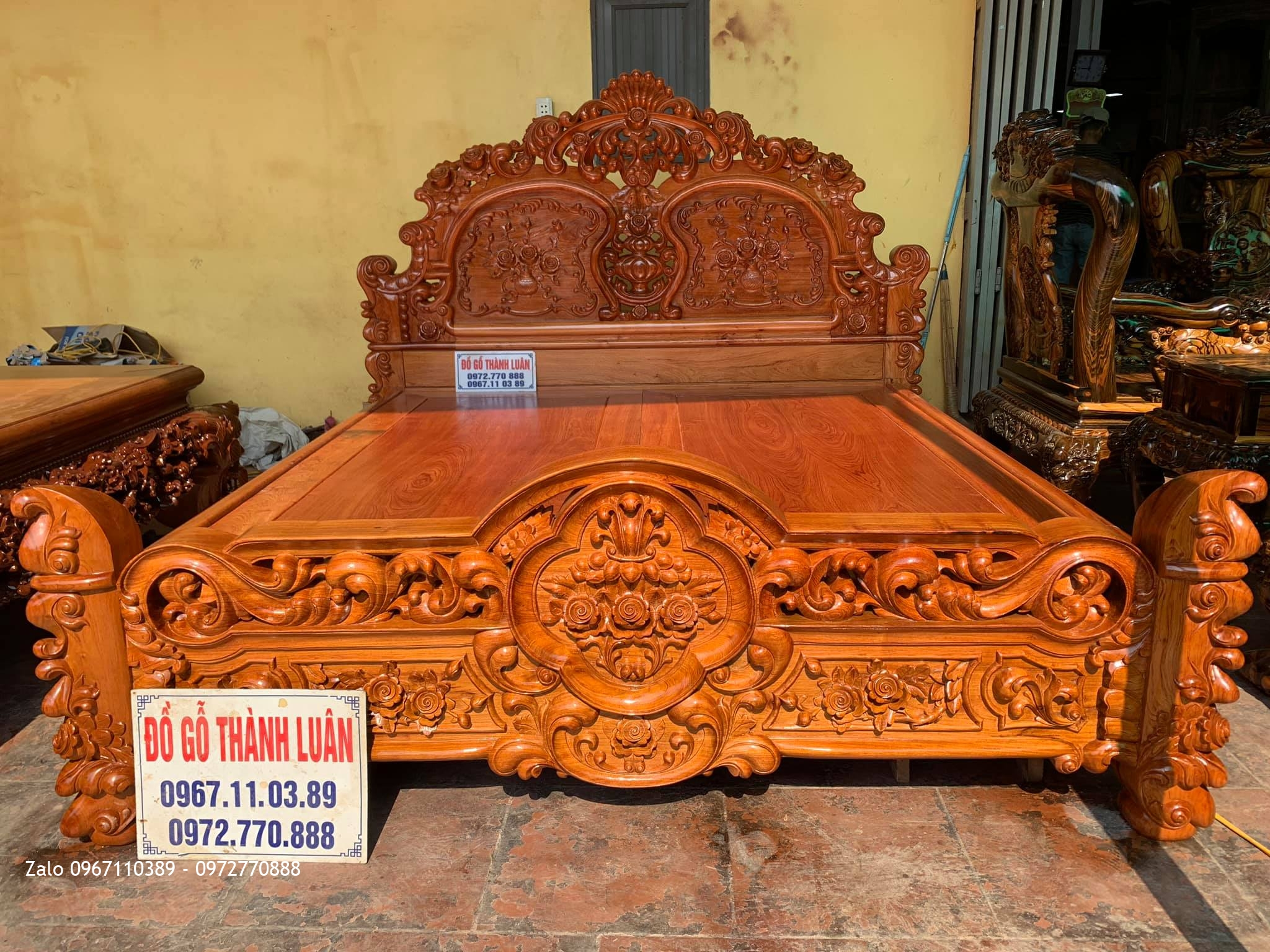 Giường Hồng Lu-i Gỗ Hương Siêu Khủng. Gia Đình Chú Chỉnh Lâm Thao Phú Thọ