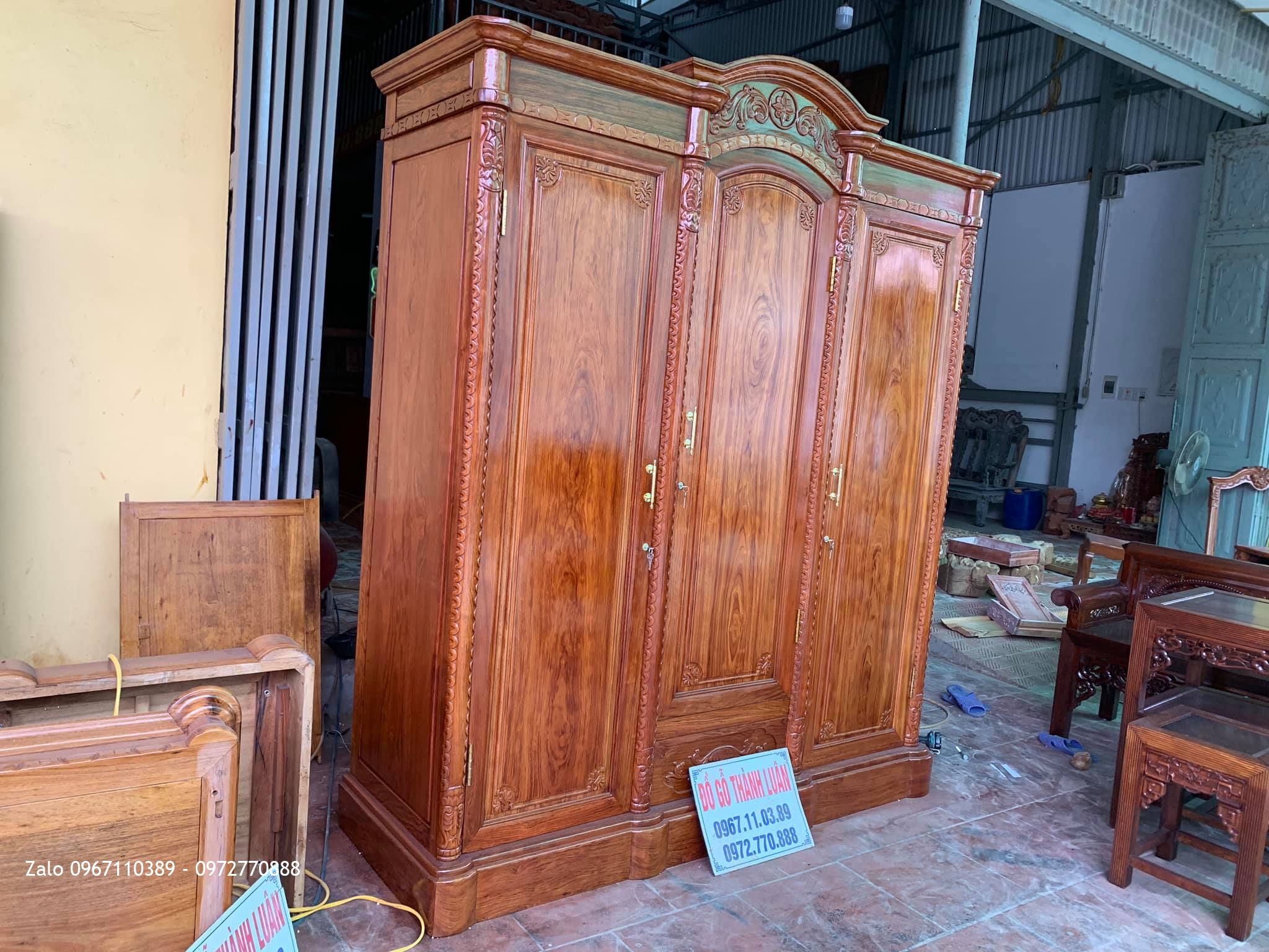 Tủ Áo 3 Buồng Gỗ Cẩm Lai Vân Vip. Chú Thuấn.Phù Cừ, Hưng Yên