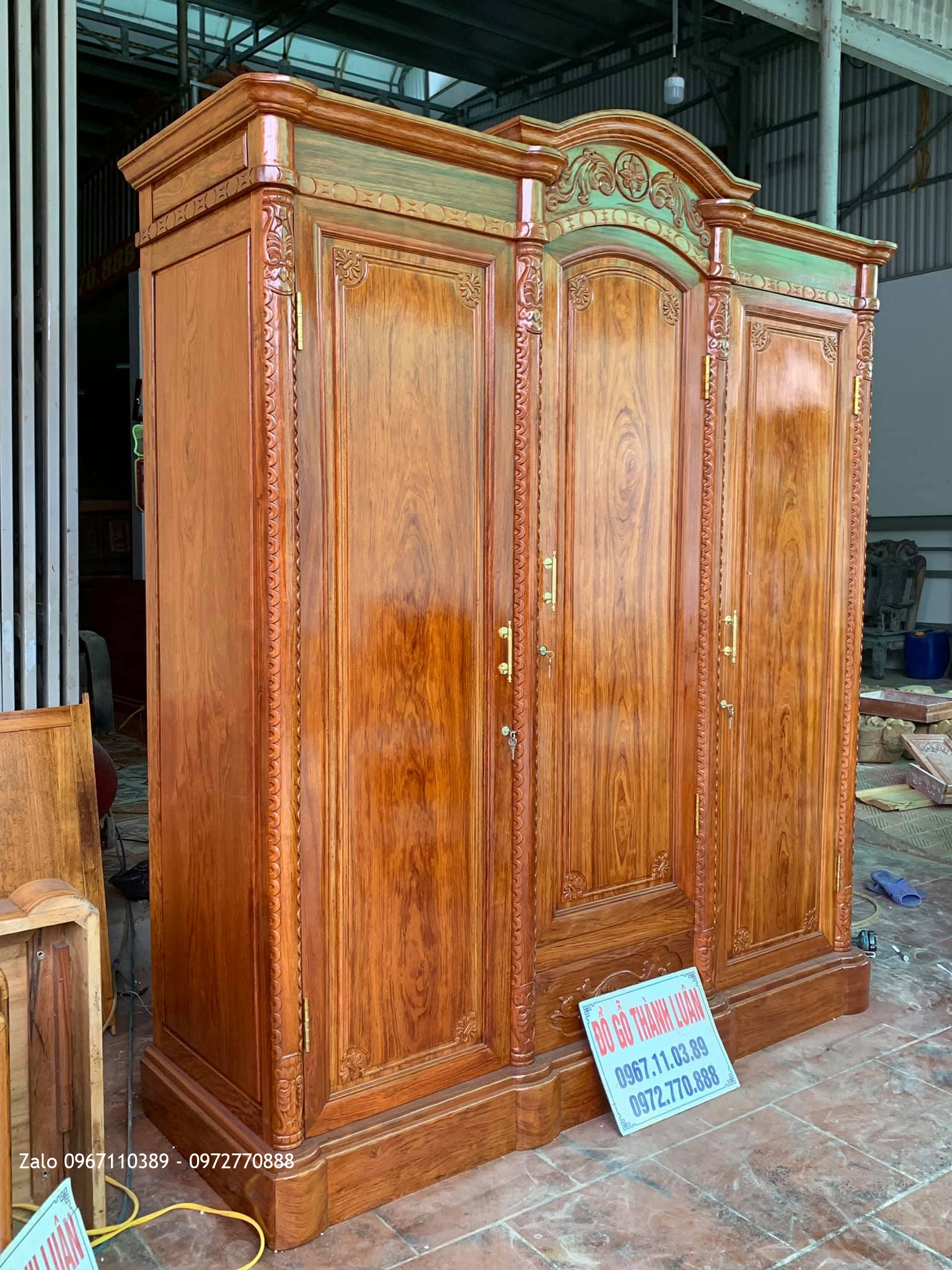 Tủ Áo 3 Buồng Gỗ Cẩm Lai Vân Vip. Chú Thuấn.Phù Cừ, Hưng Yên.