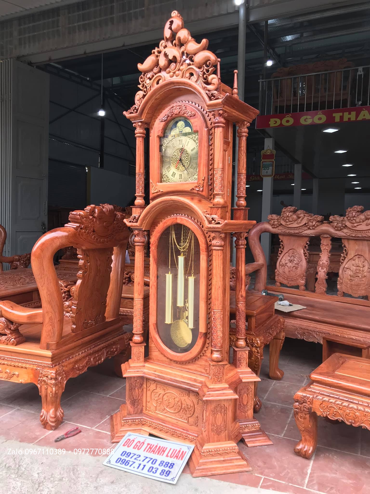 ồng Hồ 8 Trụ Gỗ Hương Đá..