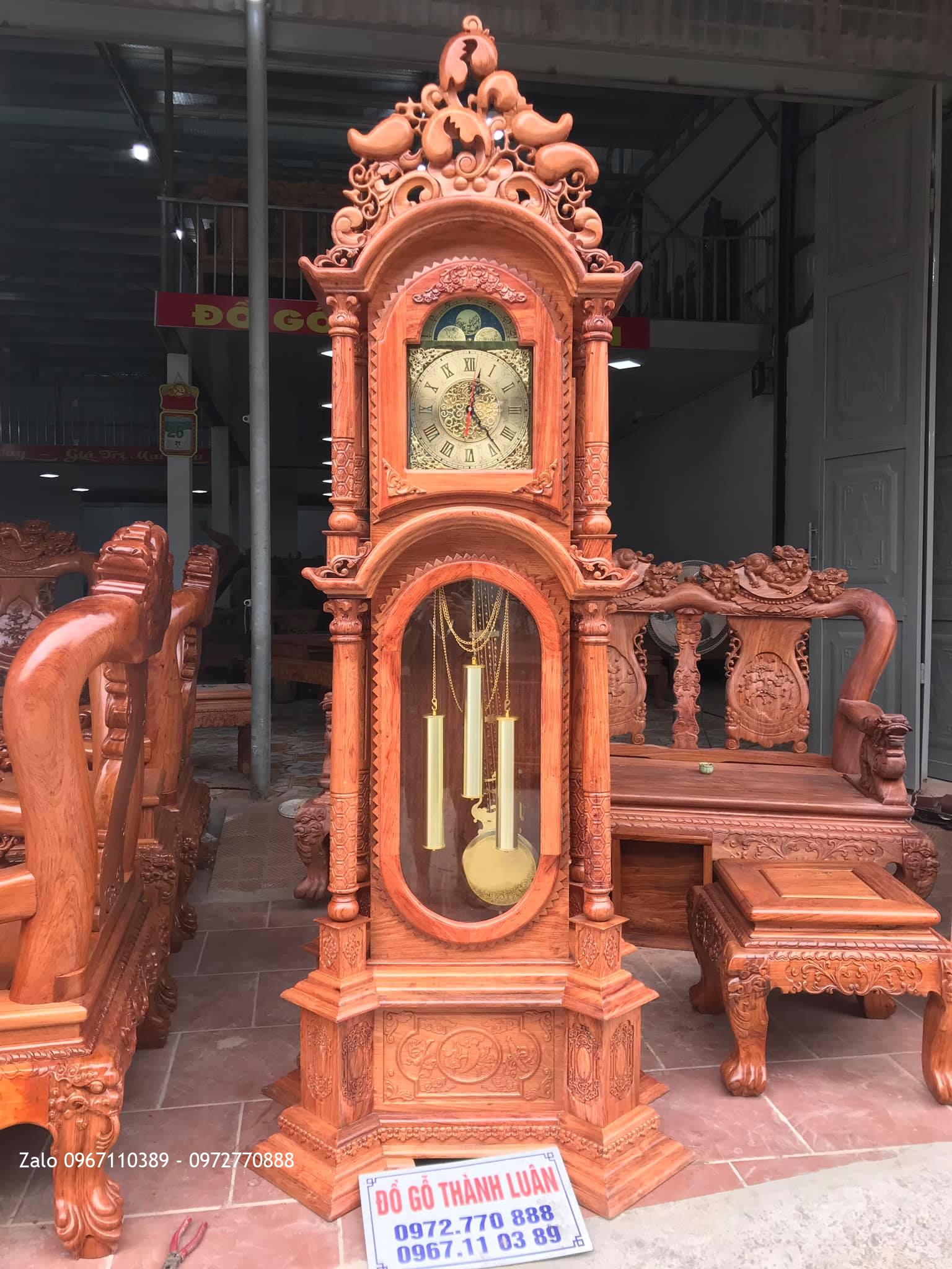 ồng Hồ 8 Trụ Gỗ Hương Đá.